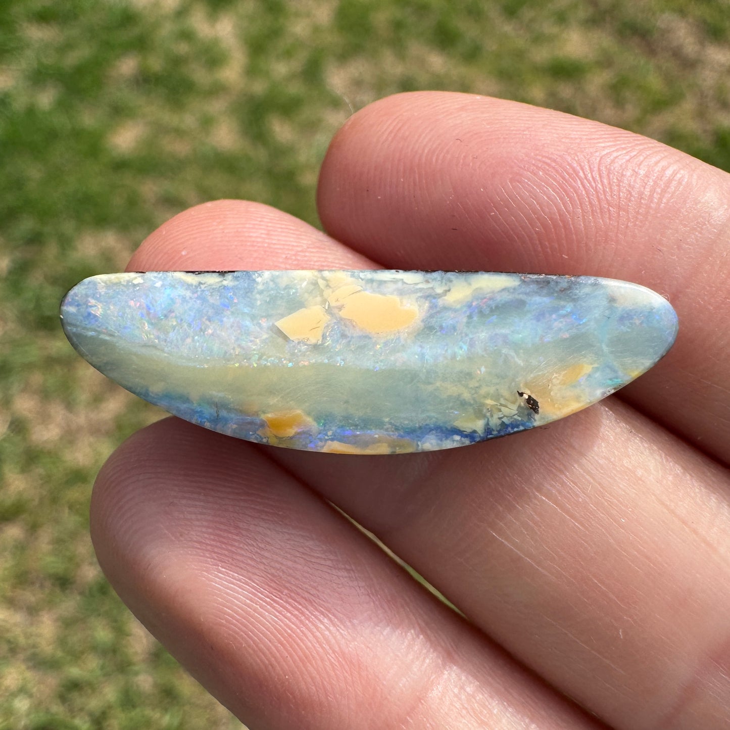 11.89 Ct large boulder opal