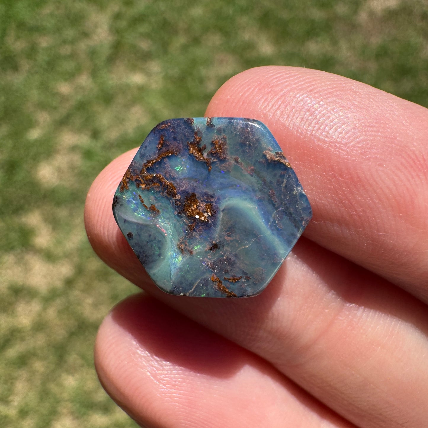 6.32 Ct small boulder opal