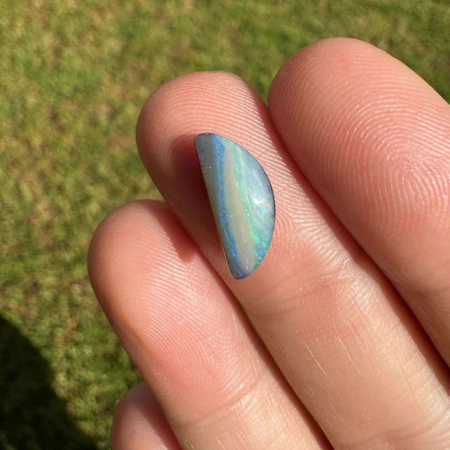 1.64 Ct small boulder opal