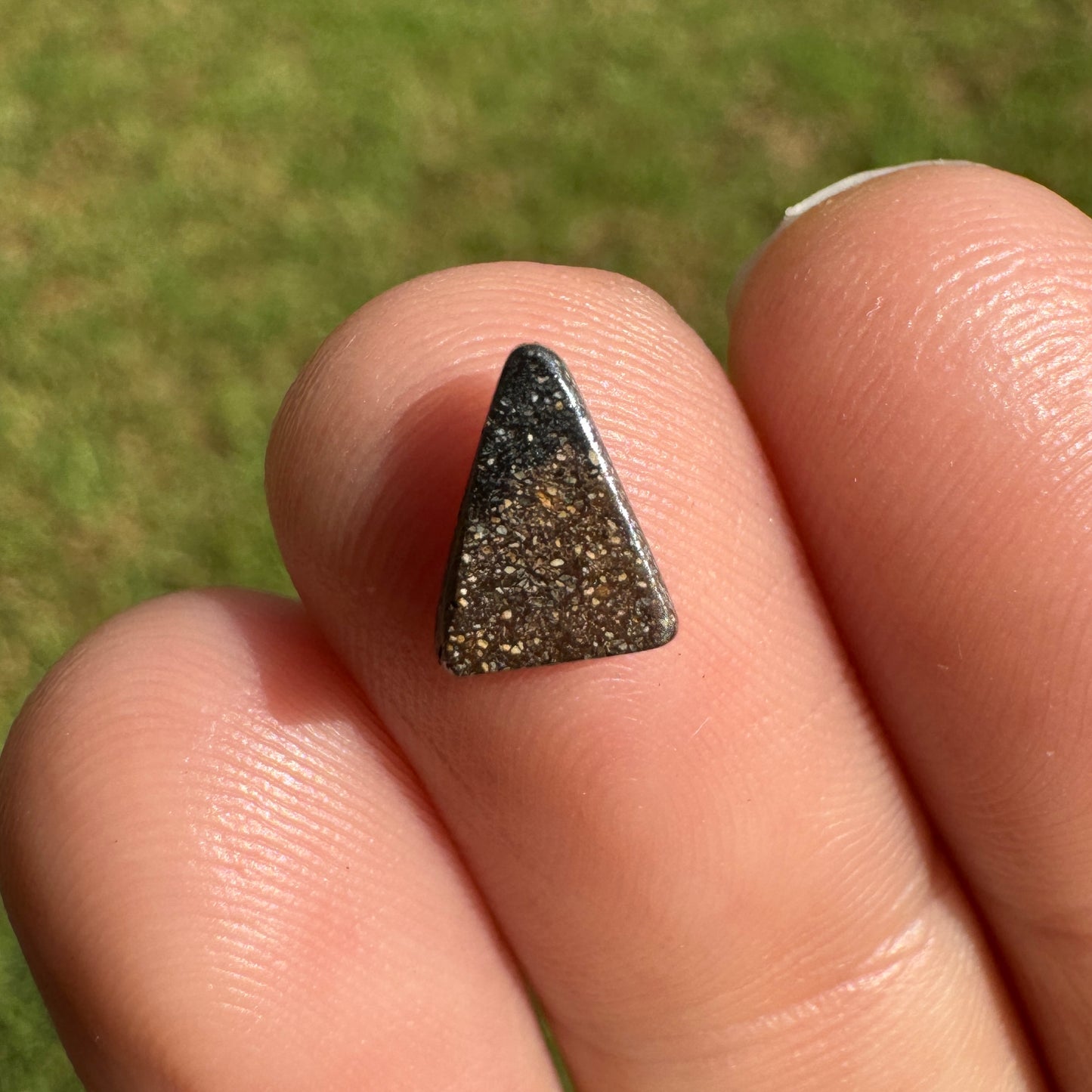 0.76 Ct small boulder opal
