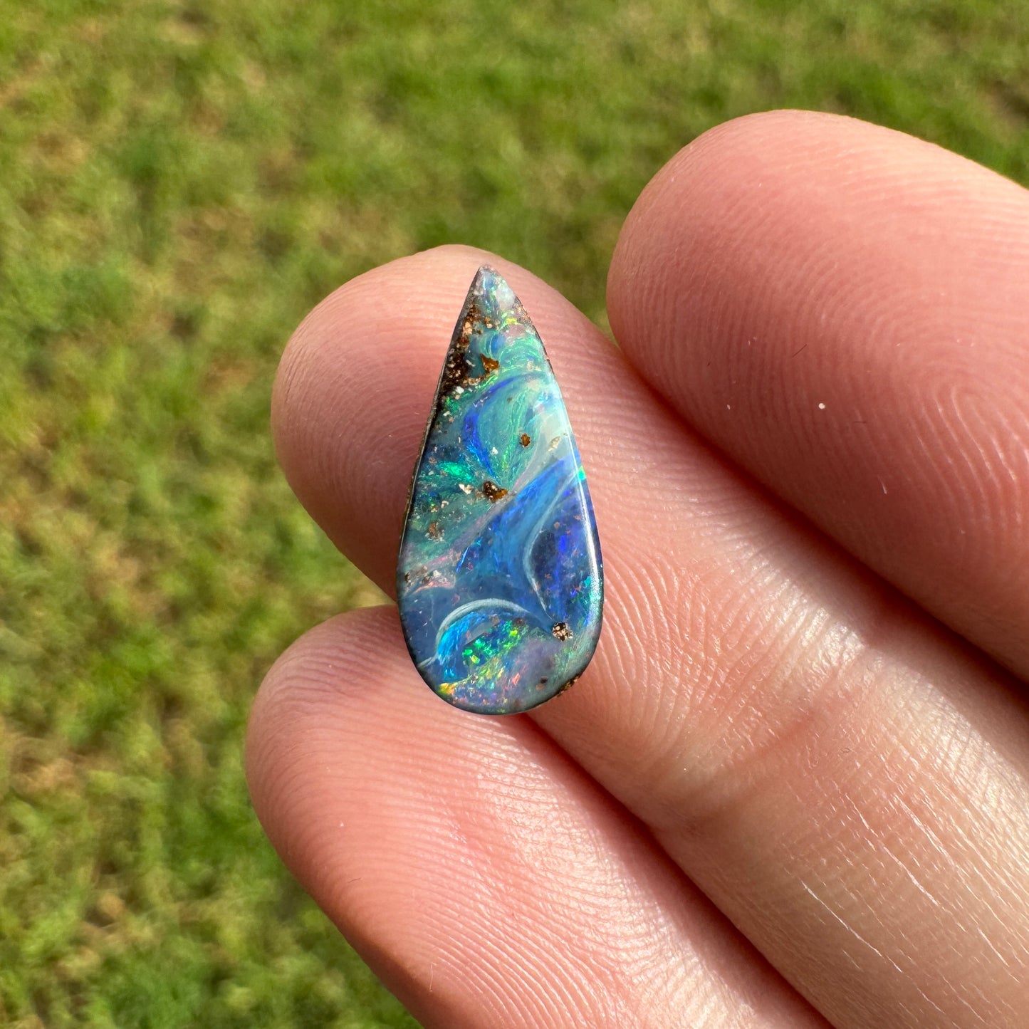 2.29 Ct rainbow swirl boulder opal