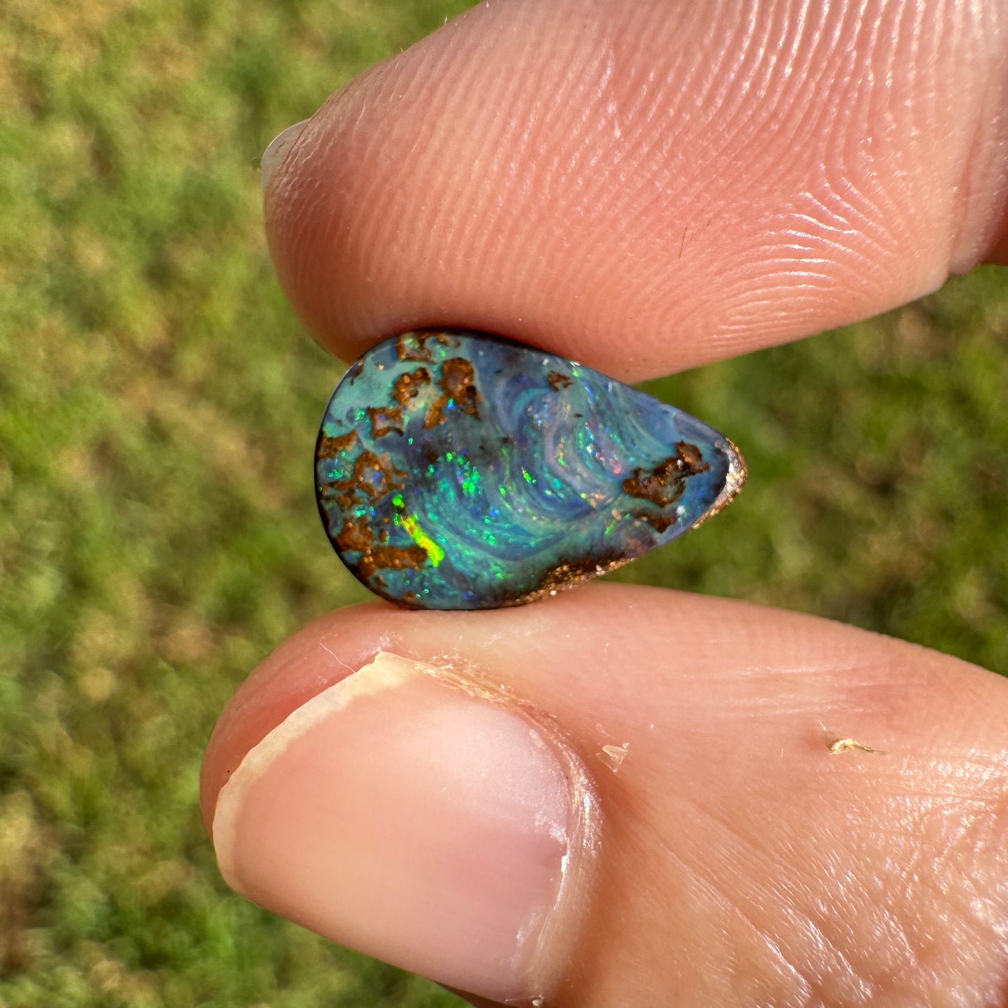3.54 Ct small pink and green boulder opal