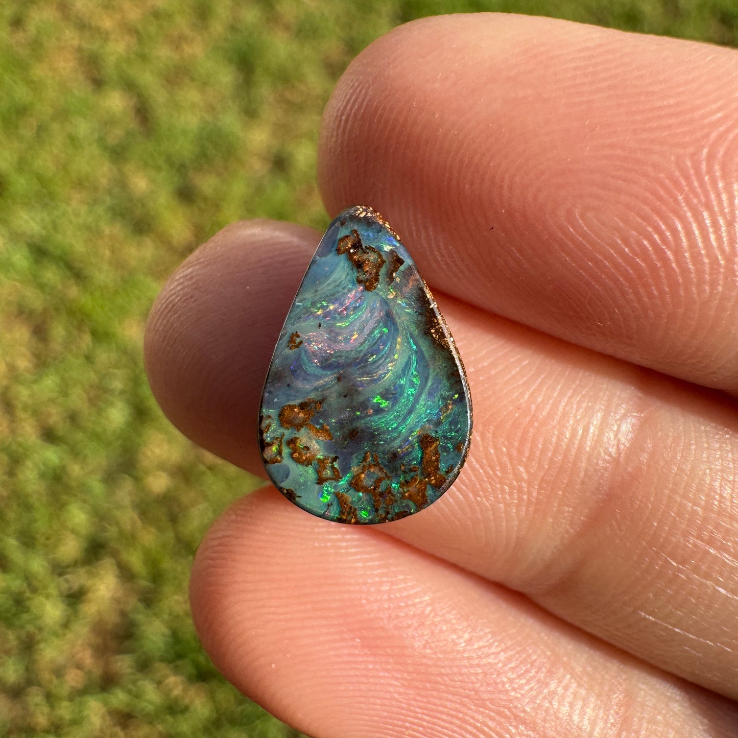 3.54 Ct small pink and green boulder opal