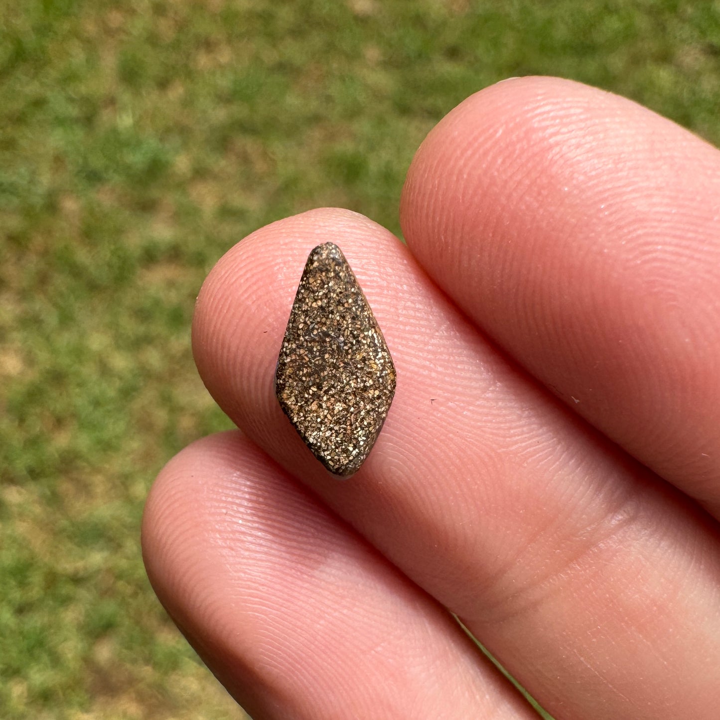 0.73 Ct extra small boulder opal