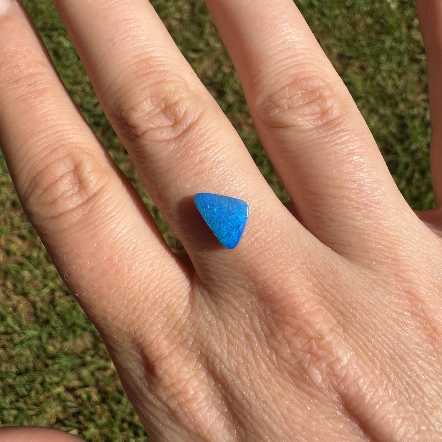 1.62 Ct blue boulder opal