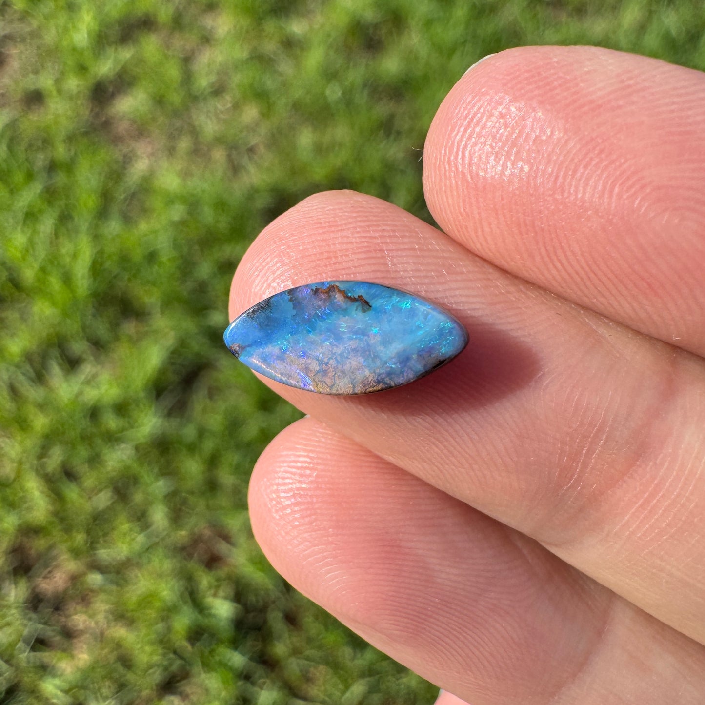 2.20 Ct small boulder opal