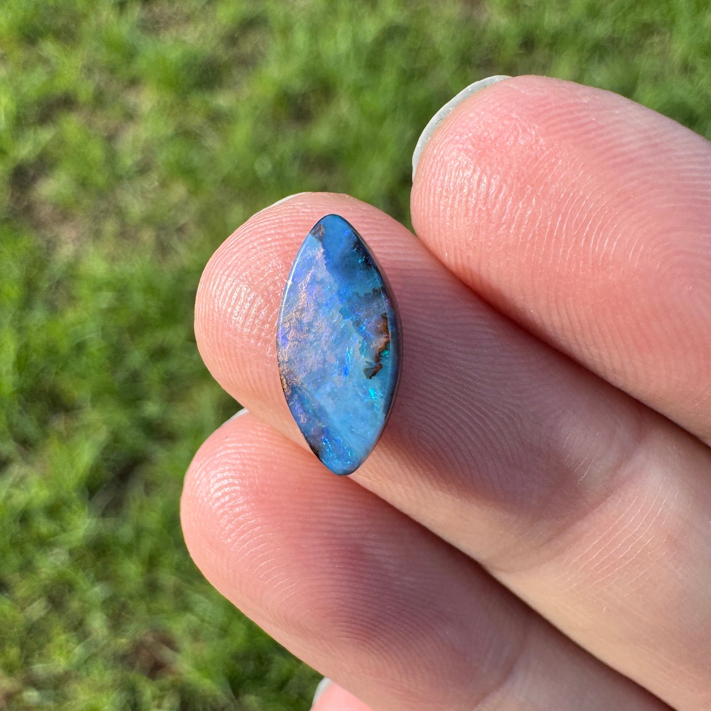 2.20 Ct small boulder opal