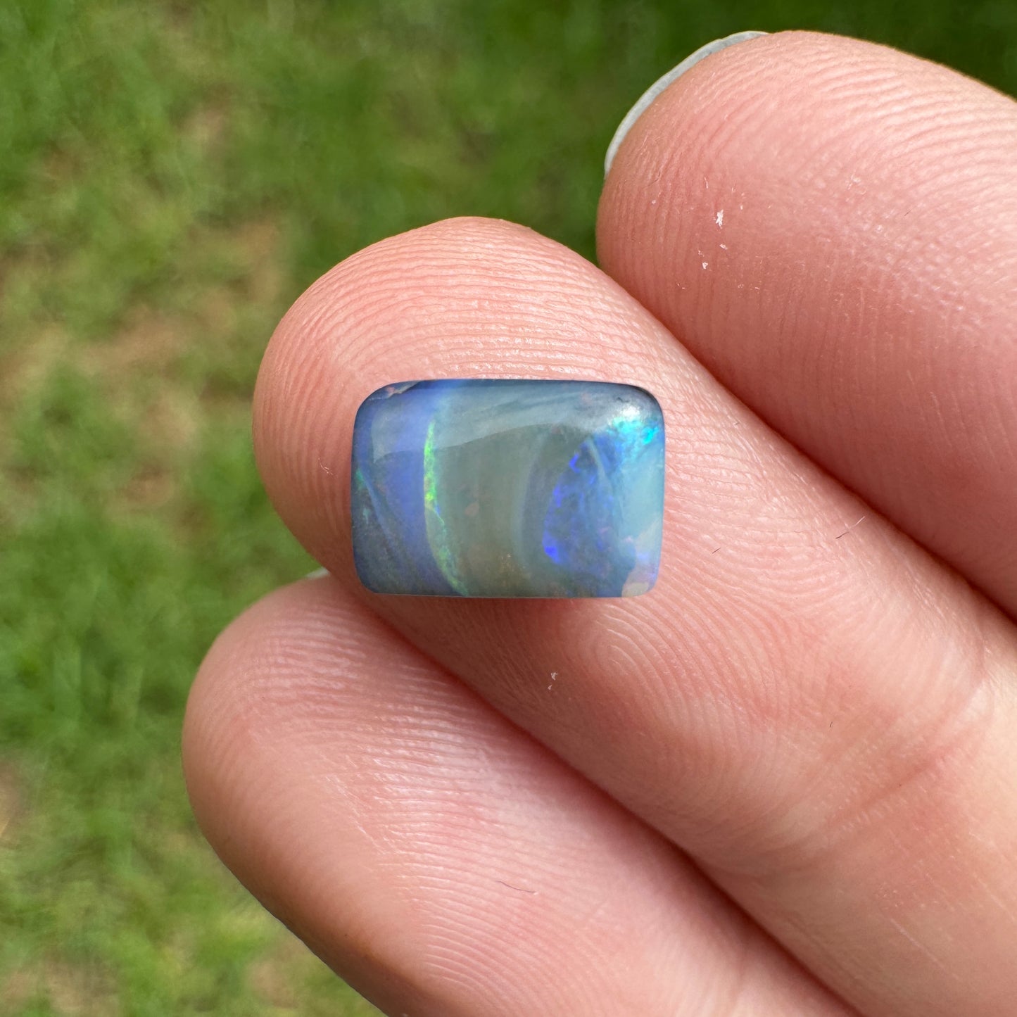 1.21 Ct small boulder opal