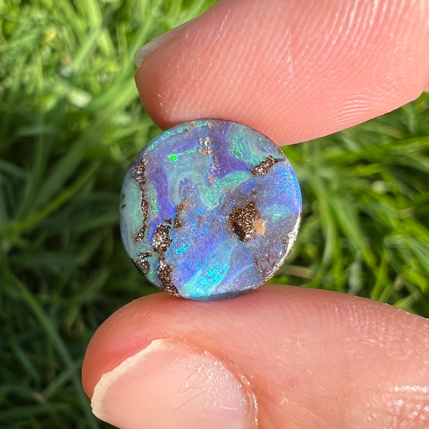 6.33 Ct circle boulder opal