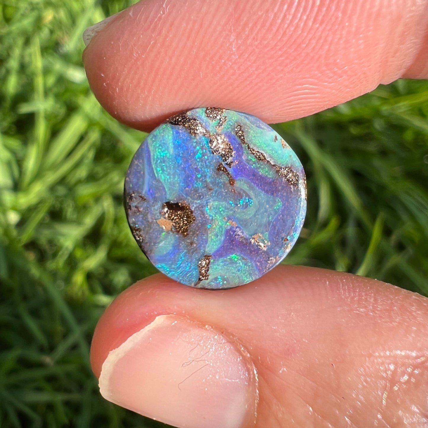 6.33 Ct circle boulder opal