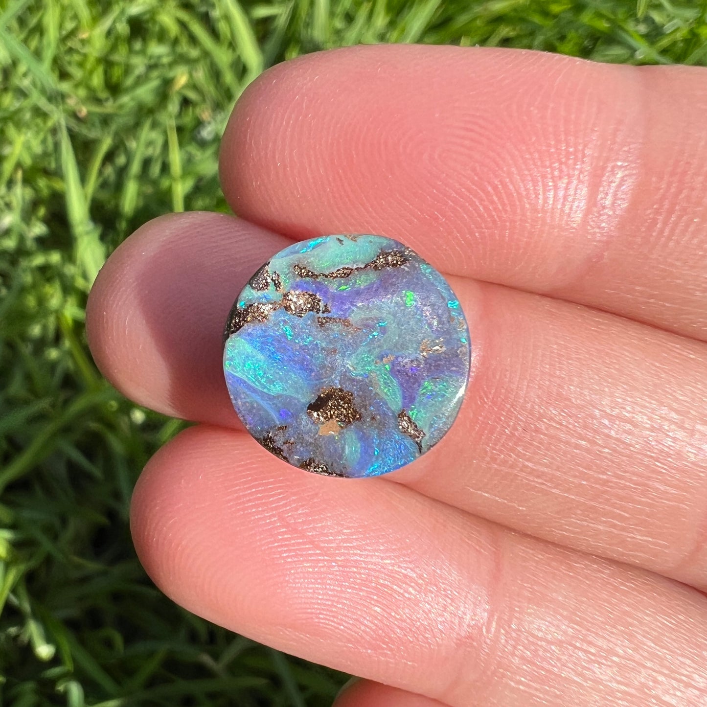 6.33 Ct circle boulder opal