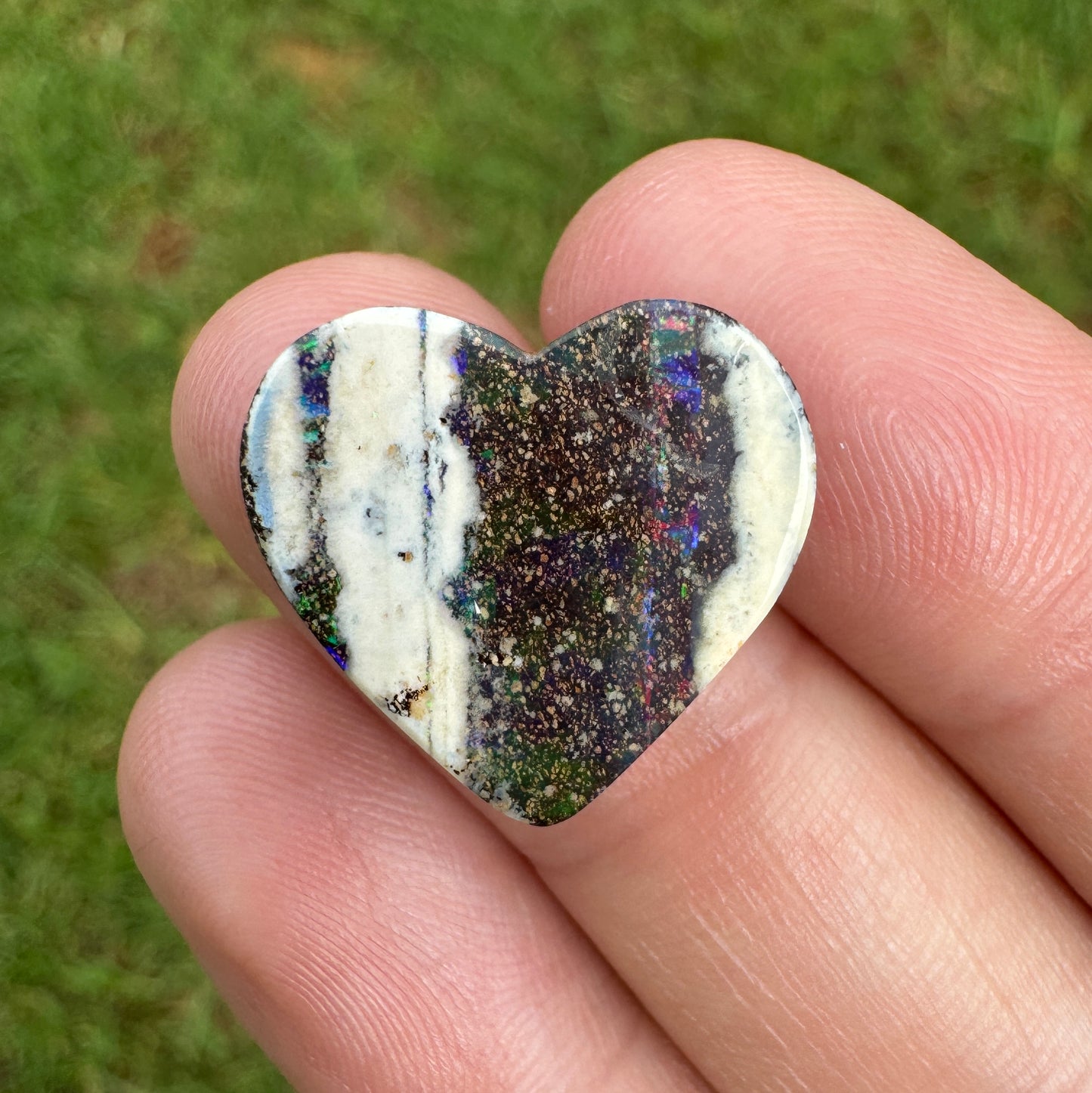 8.99 Ct heart boulder opal