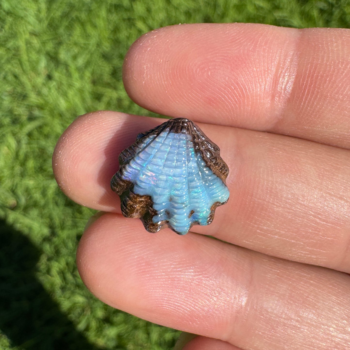 8.03 Ct fan shell boulder opal carving