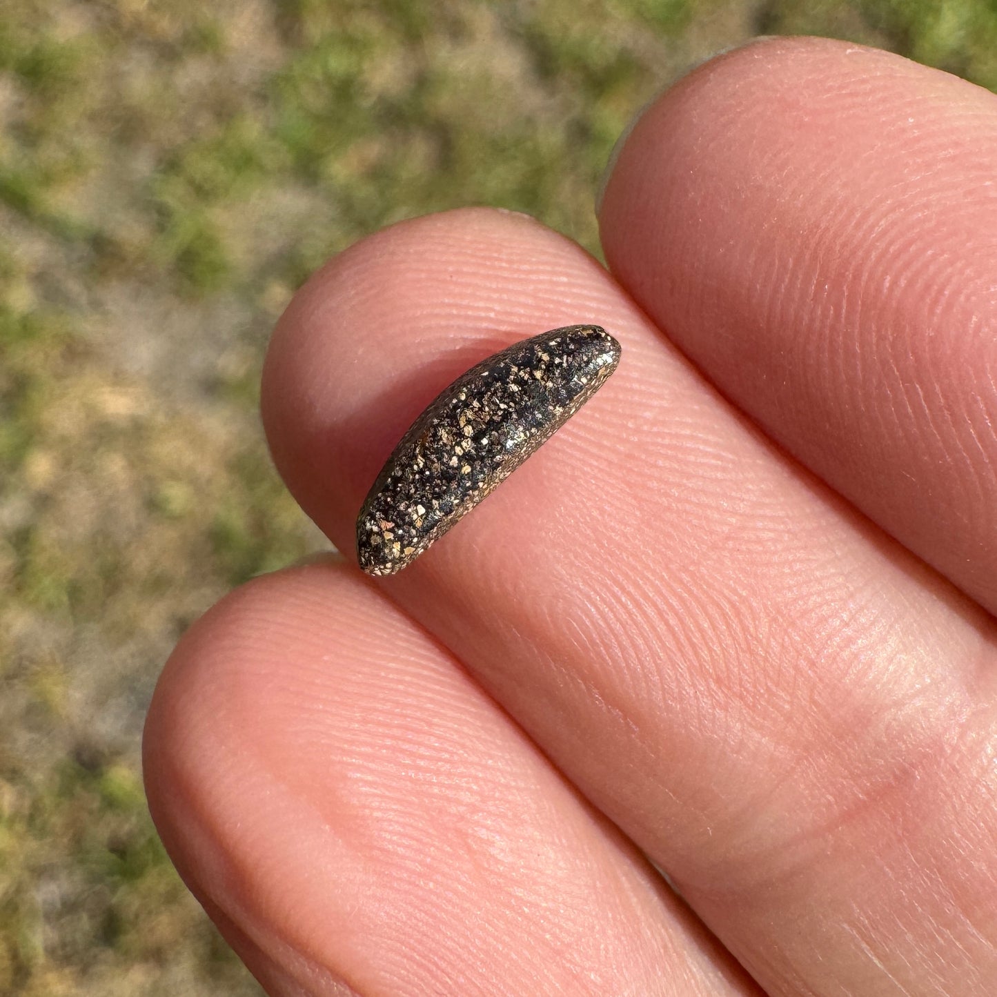 0.58 Ct extra small boulder opal
