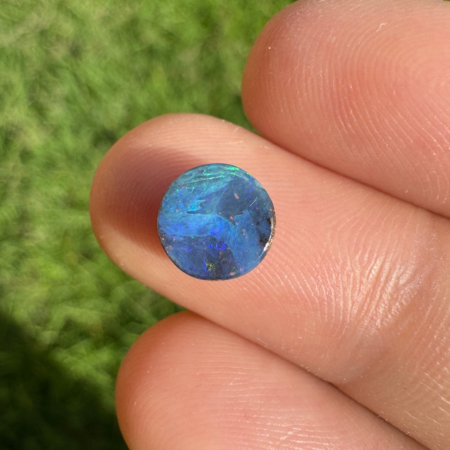 2.49 Ct circle boulder opal pair