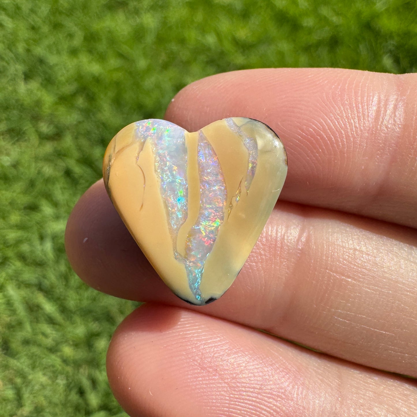 10.03 Ct heart boulder opal