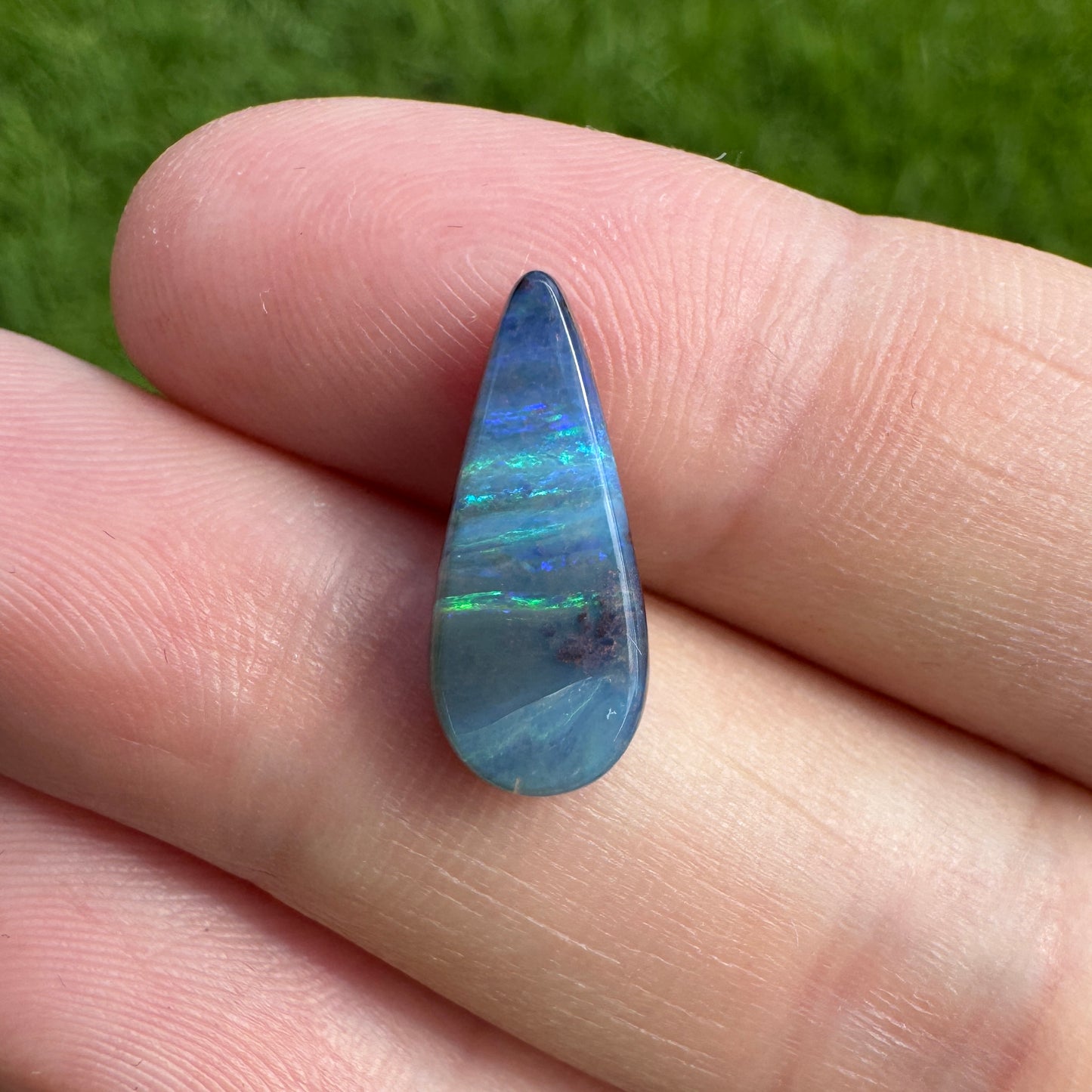 4.70 Ct teardrop boulder opal pair