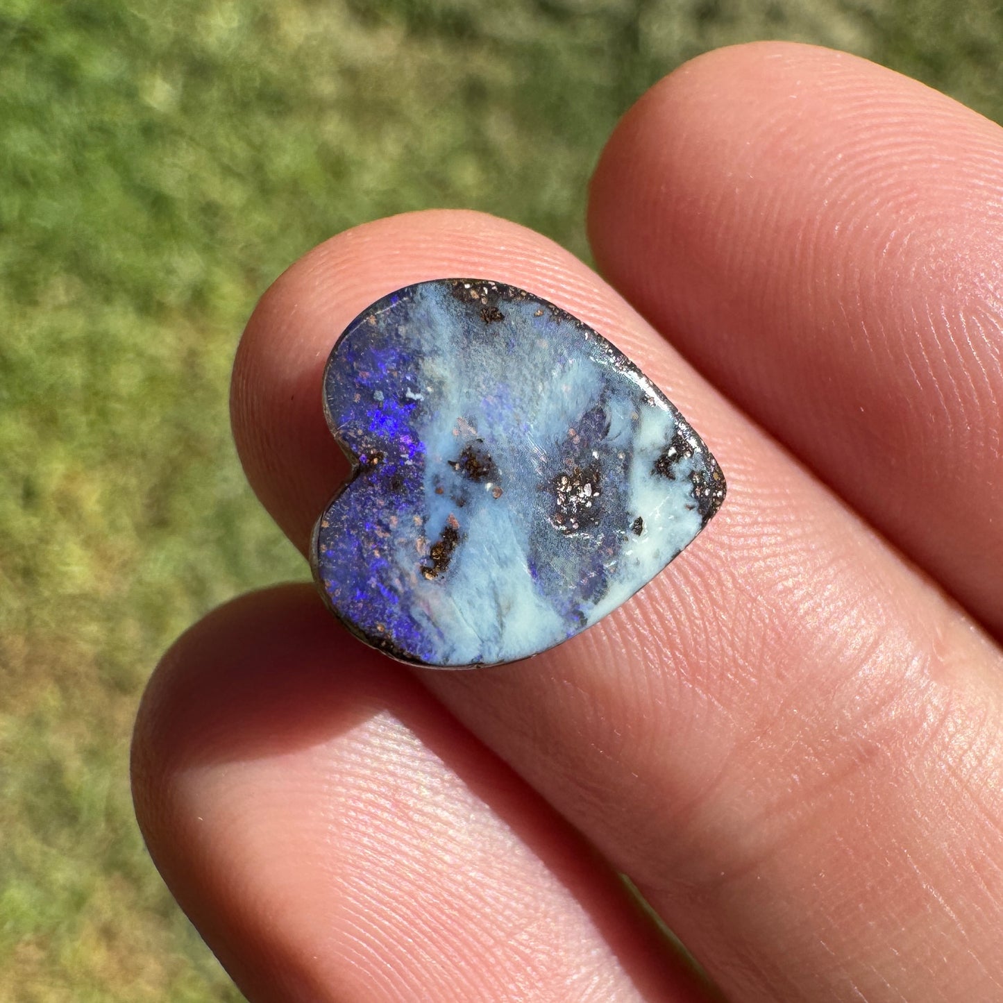 3.80 Ct small heart boulder opal