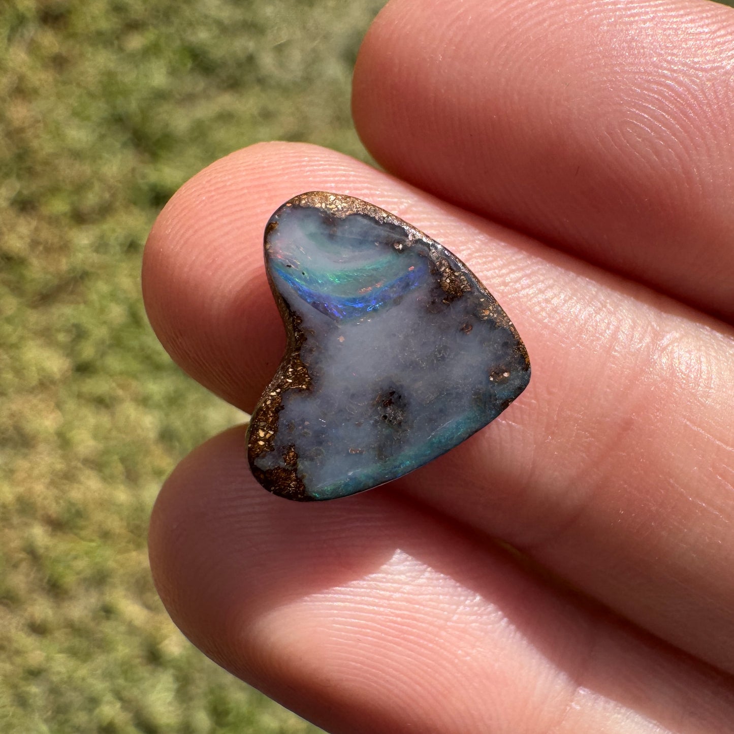 3.75 Ct heart boulder opal