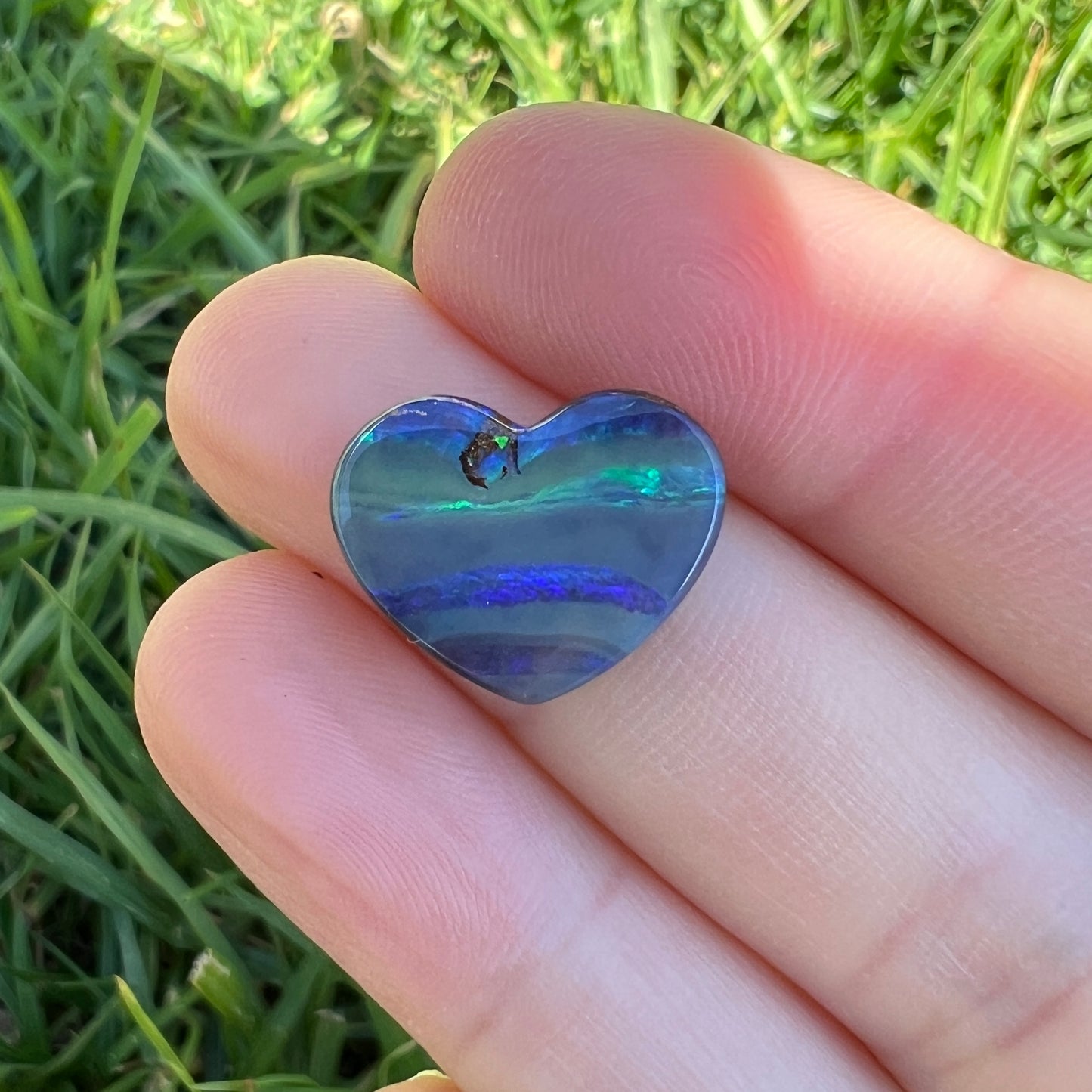 6.23 Ct heart boulder opal
