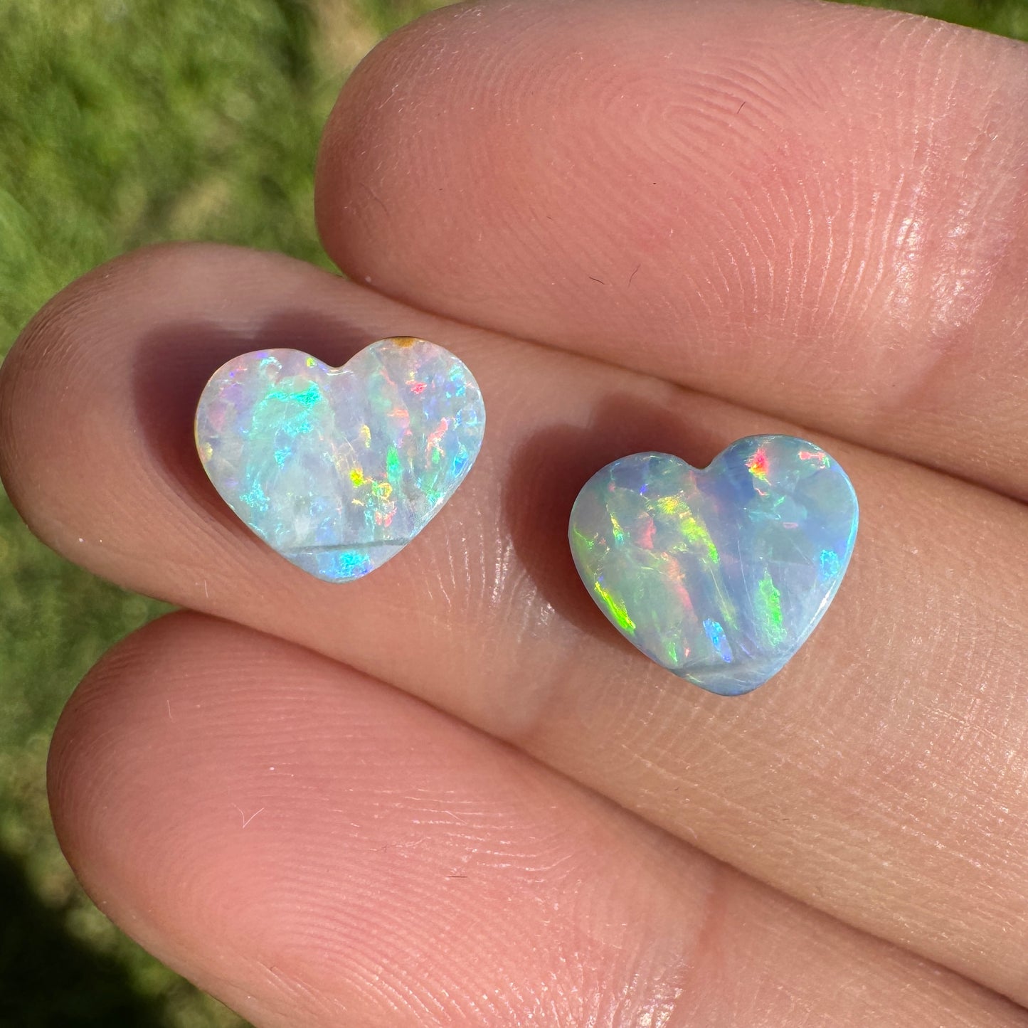 2.80 Ct heart boulder opal pair