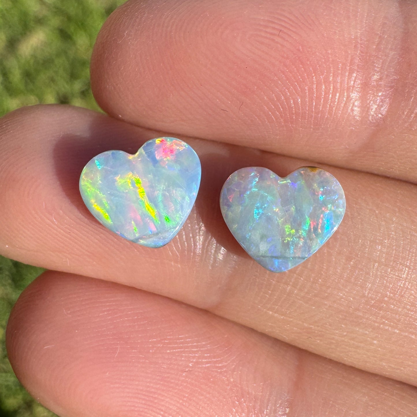 2.80 Ct heart boulder opal pair
