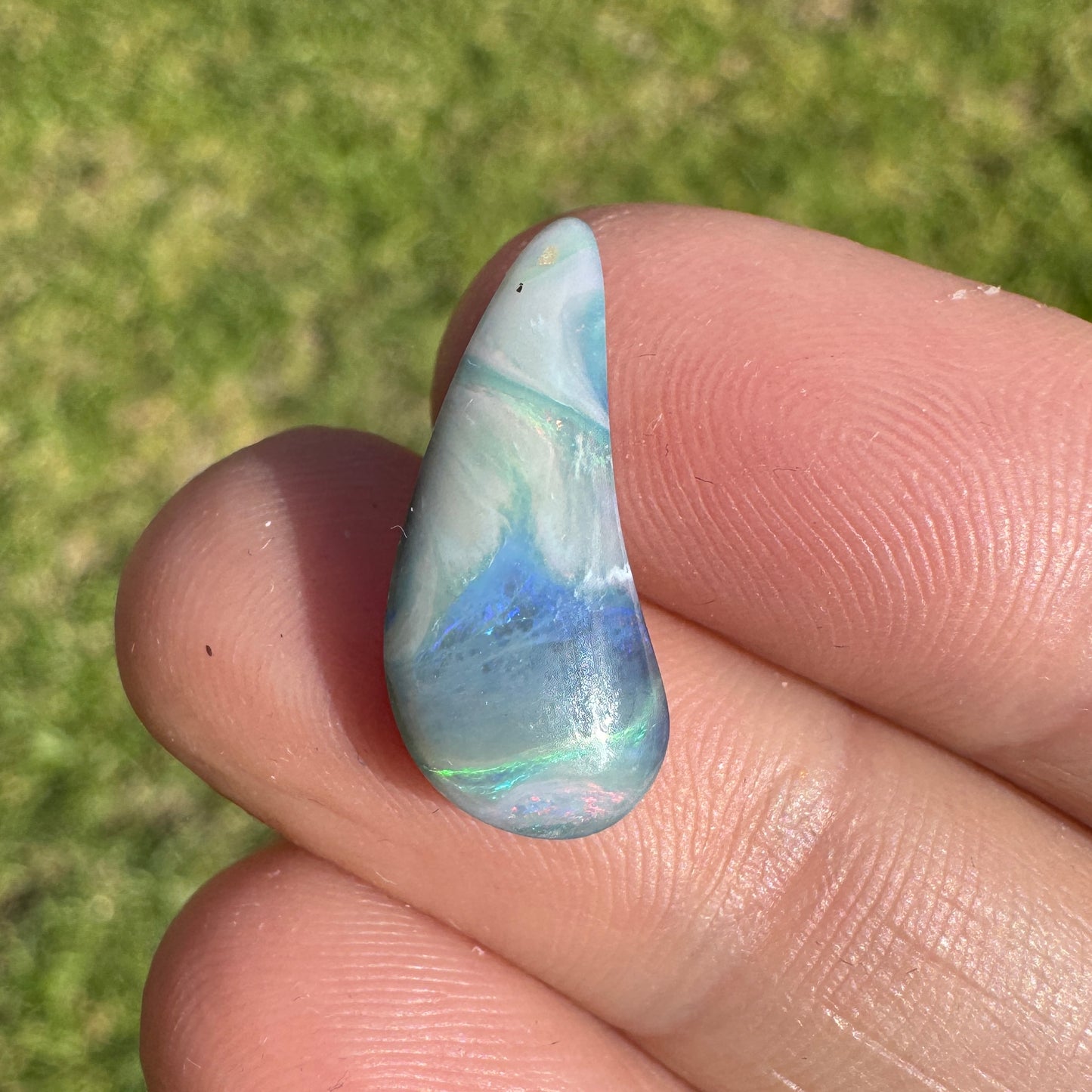 4.30 Ct 'the comma' boulder opal