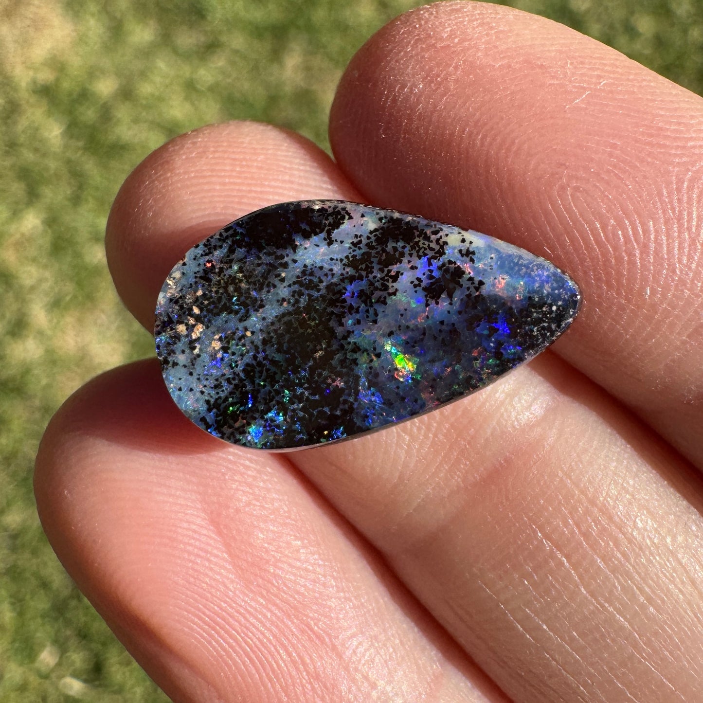7.46 Ct boulder opal