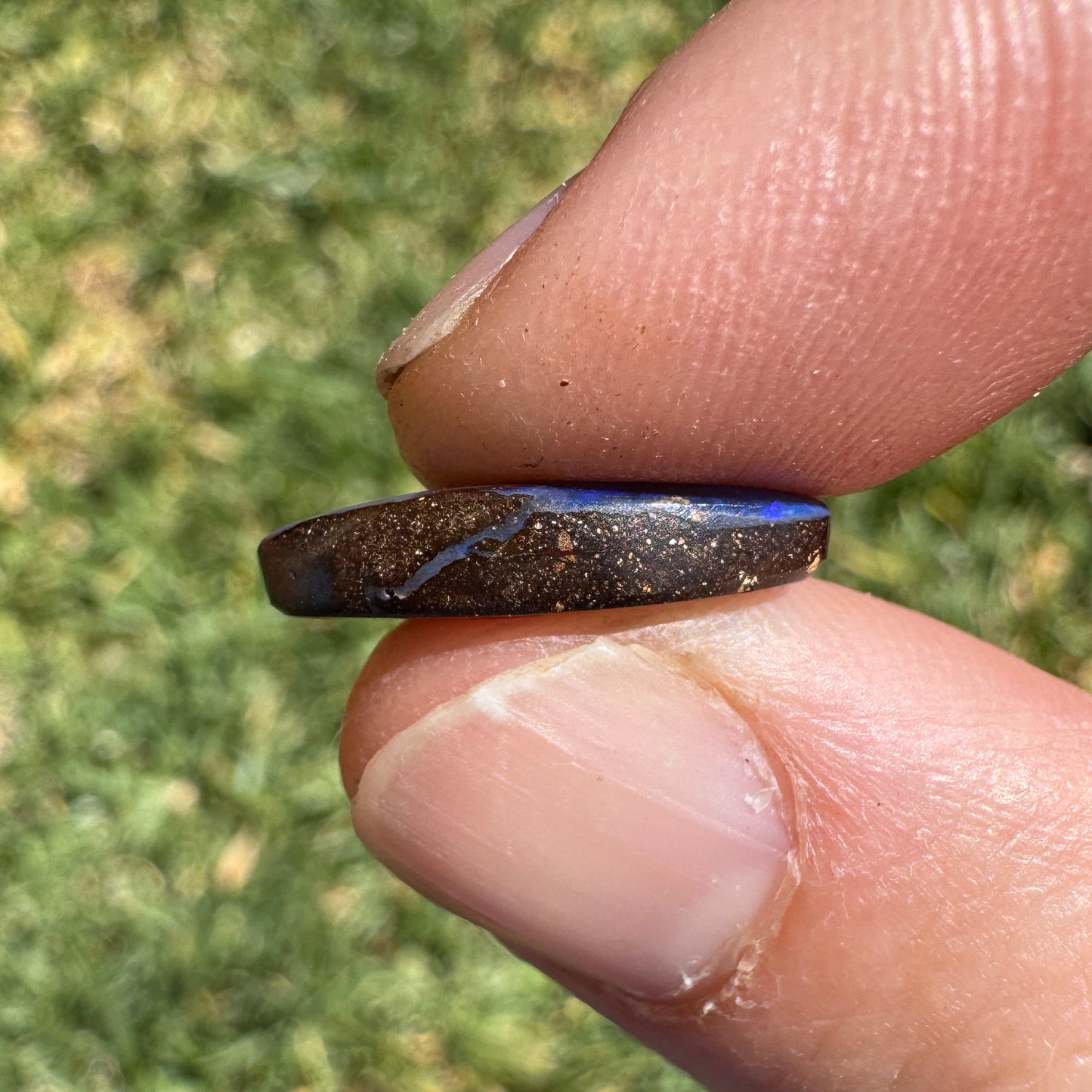 4.54 Ct purple boulder opal