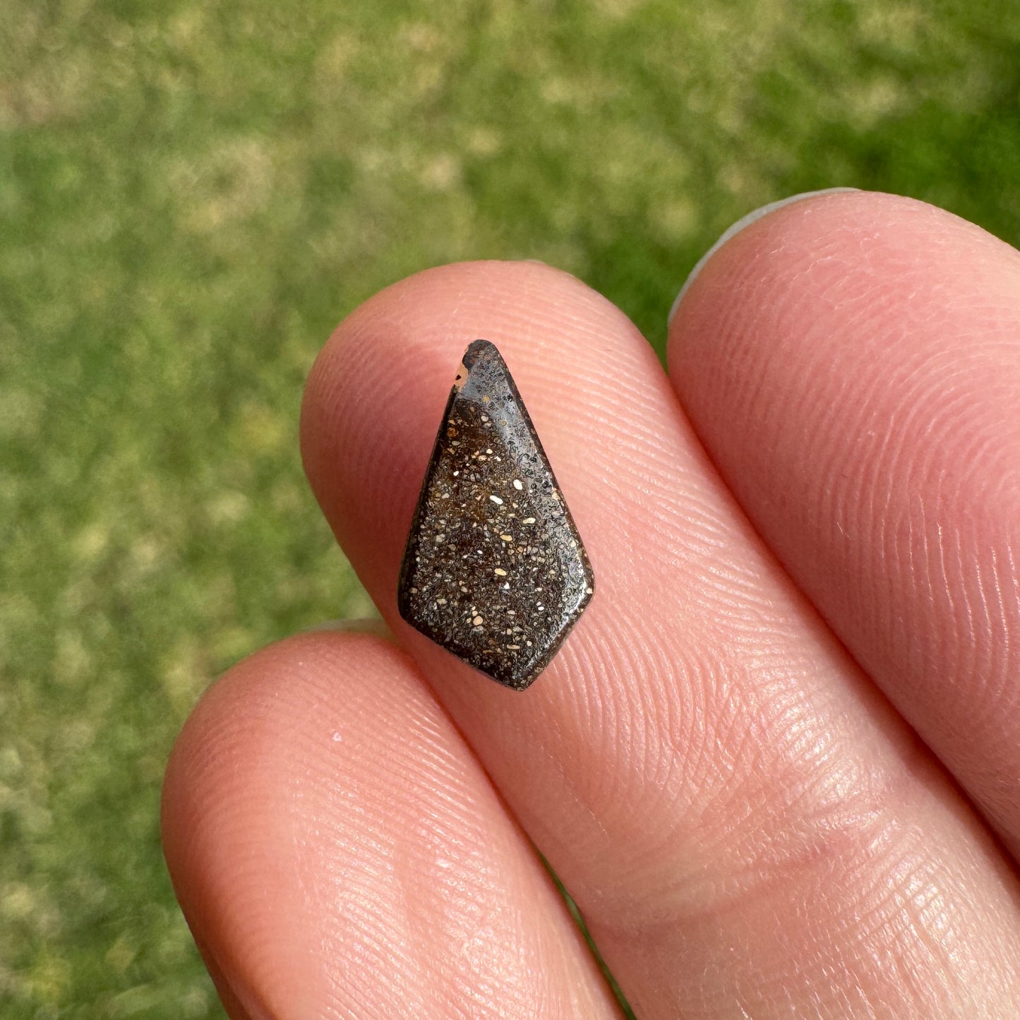 1.02 Ct small boulder opal