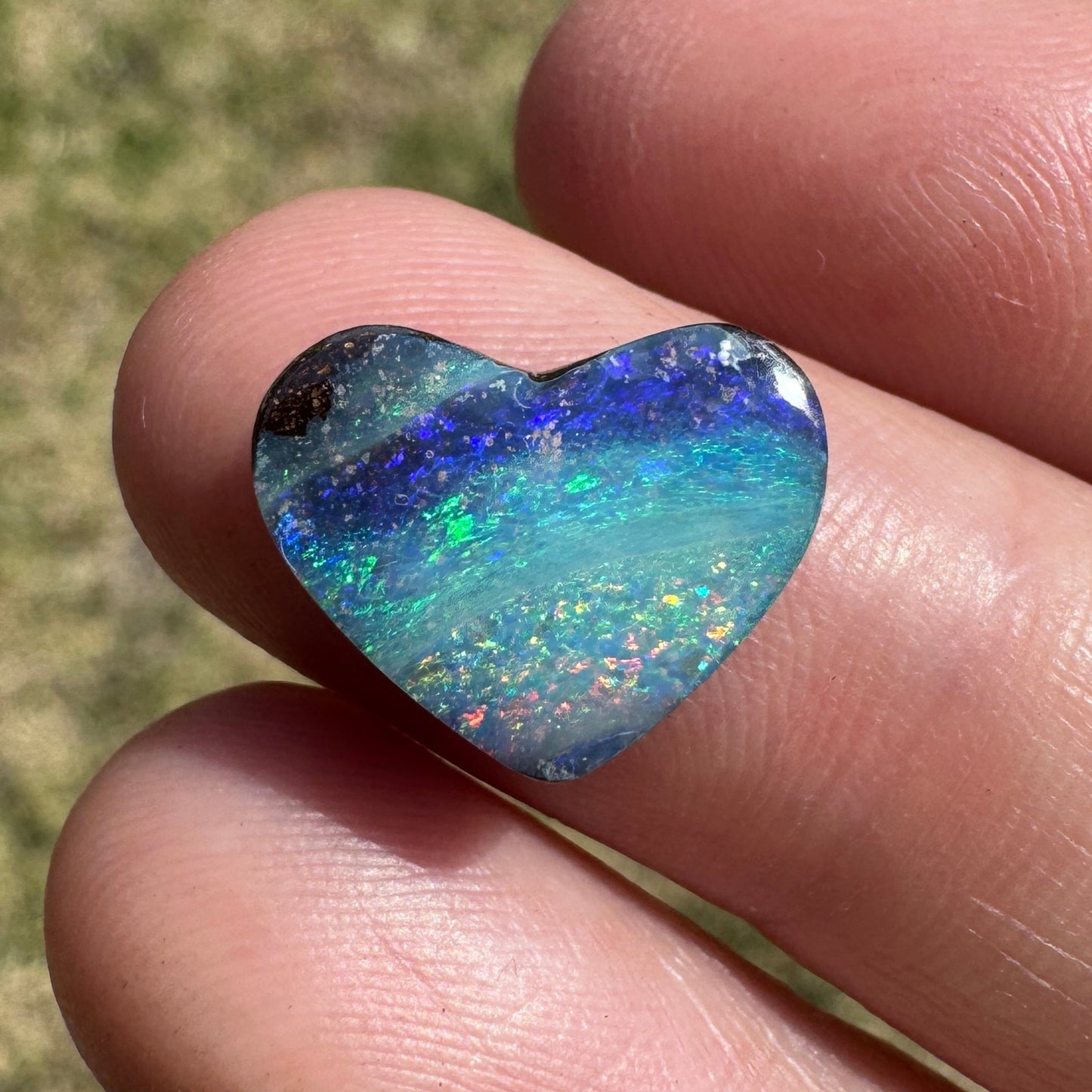 3.92 Ct blue-stripe heart boulder opal