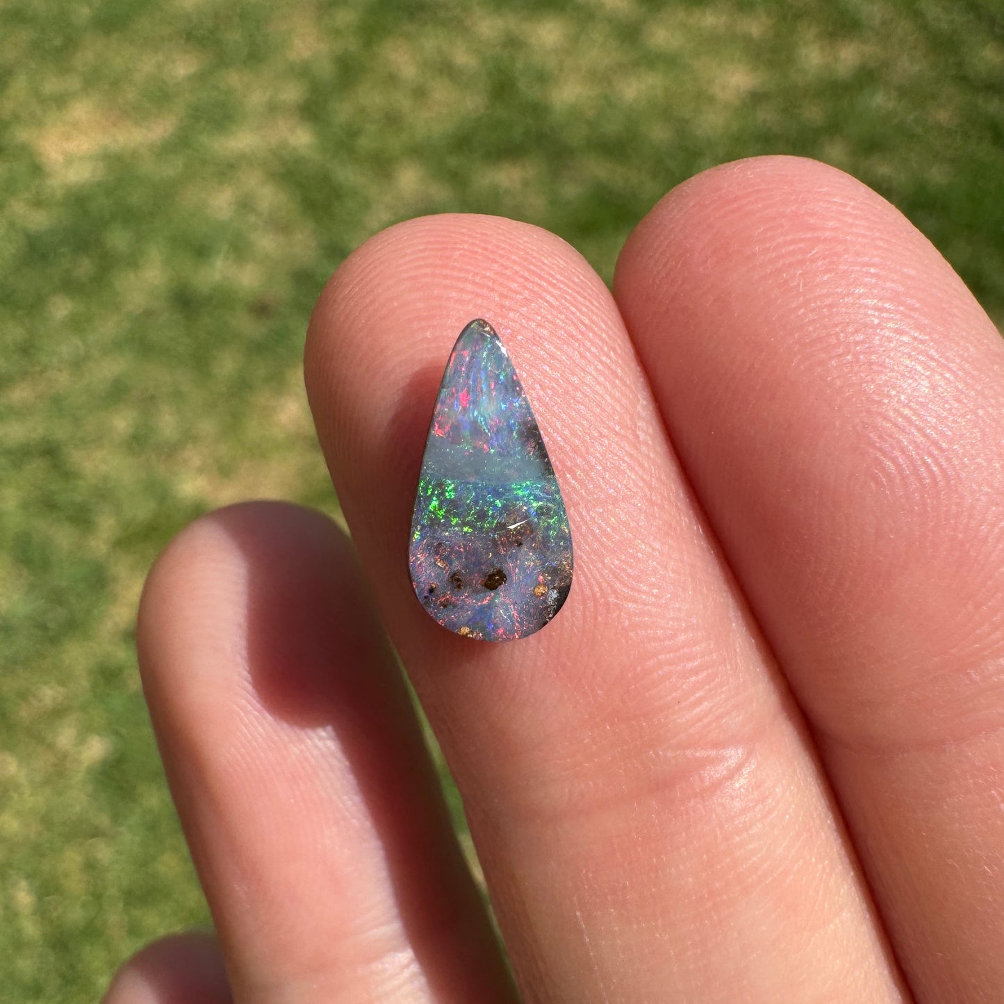 1.52 Ct small boulder opal