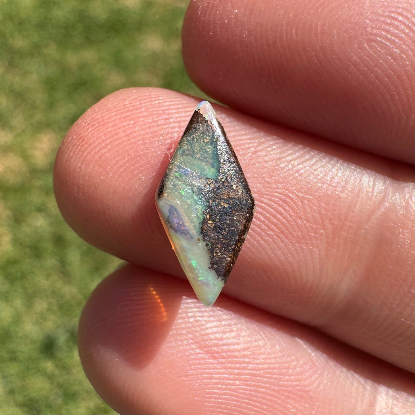 1.13 Ct small boulder opal