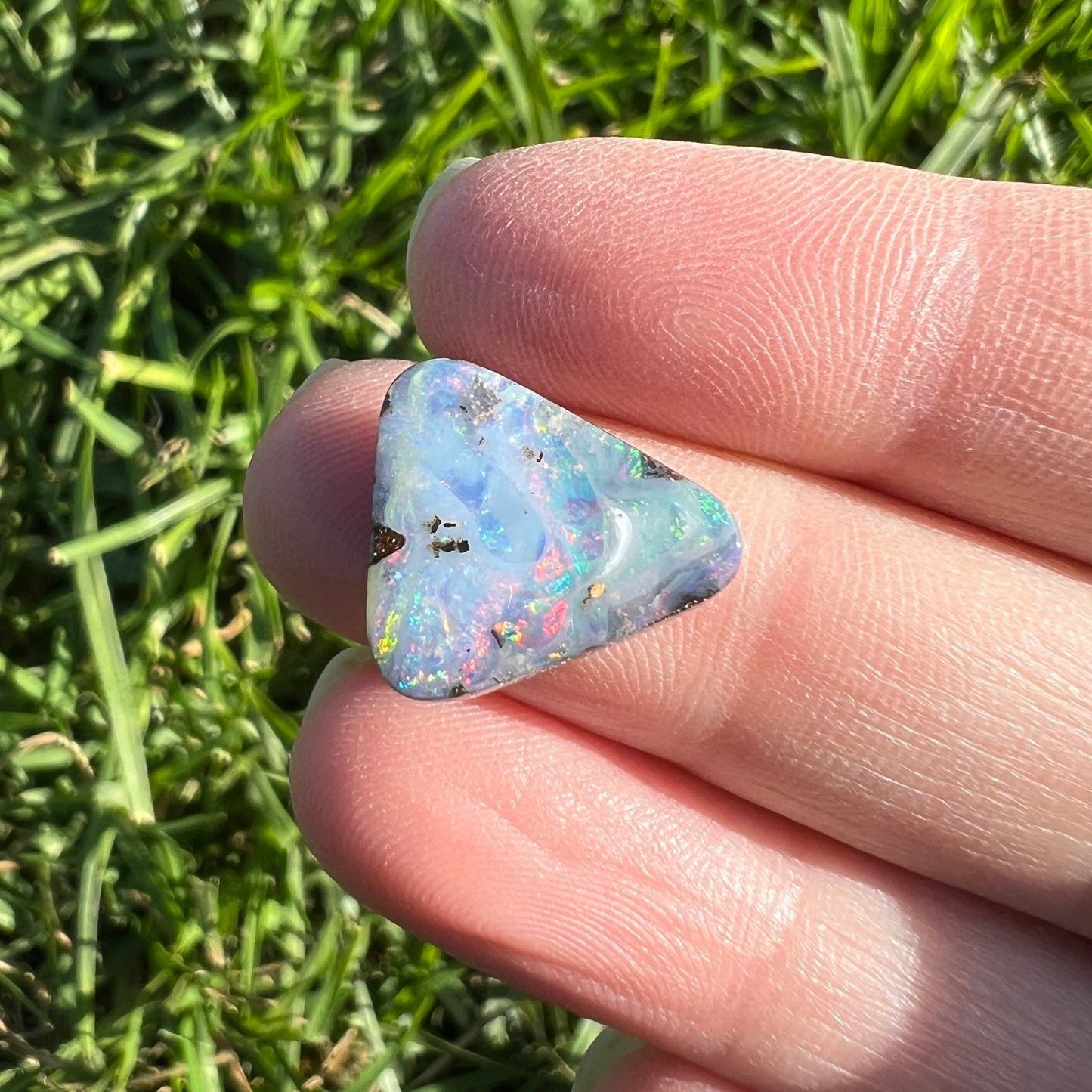 7.41 Ct small boulder opal