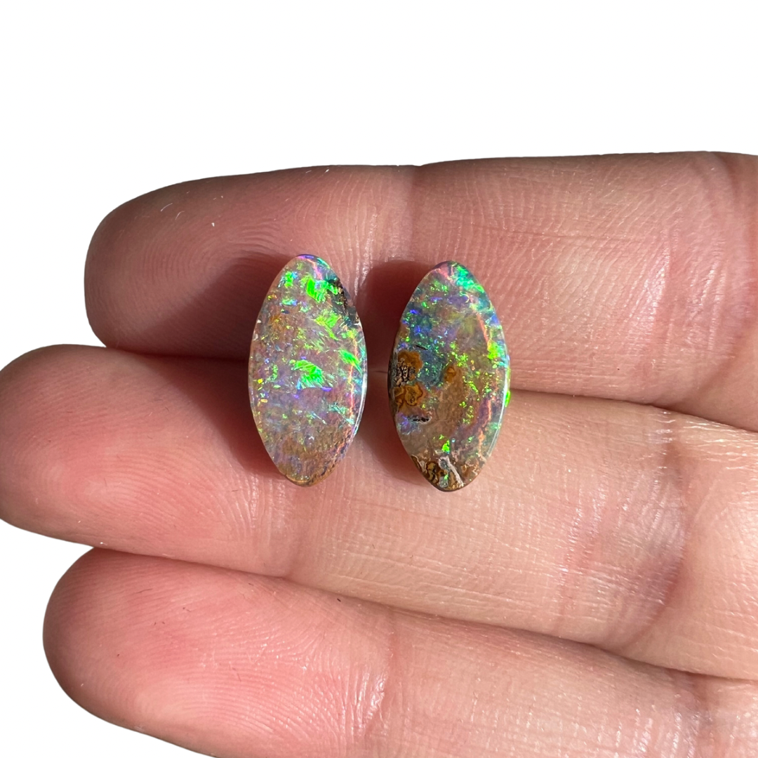 4.26 Ct small boulder opal pair