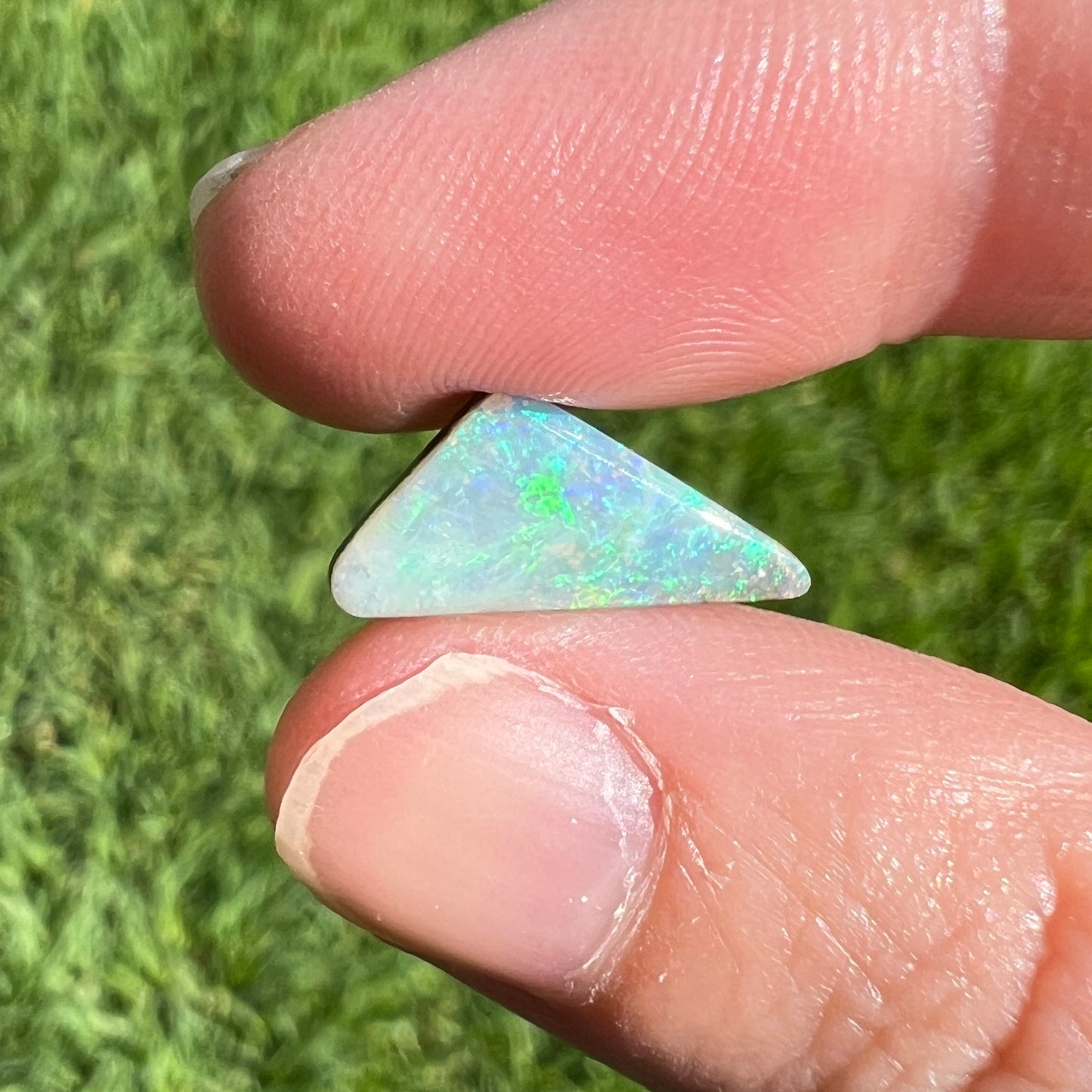 2.46 Ct small boulder opal