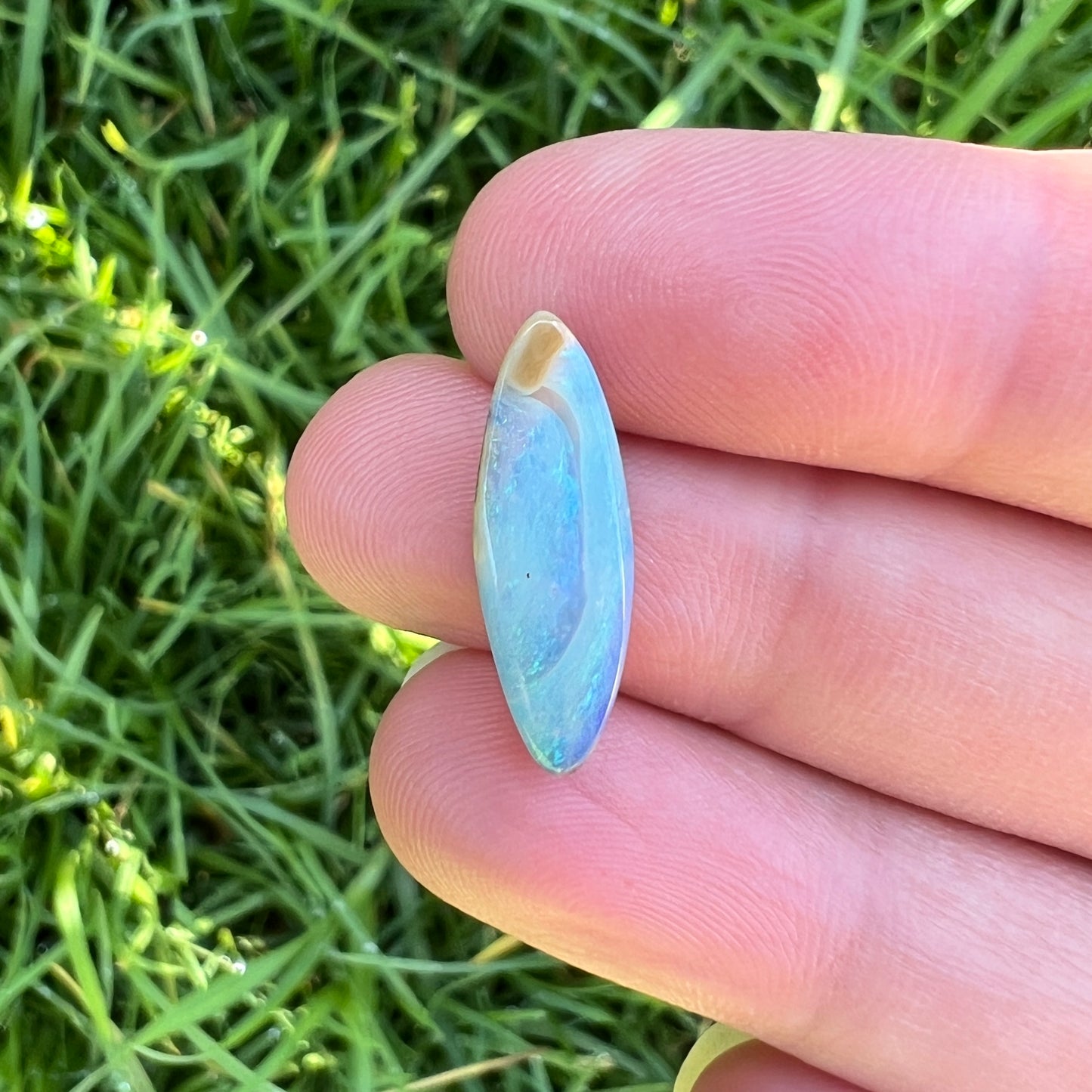 3.25 Ct small boulder opal