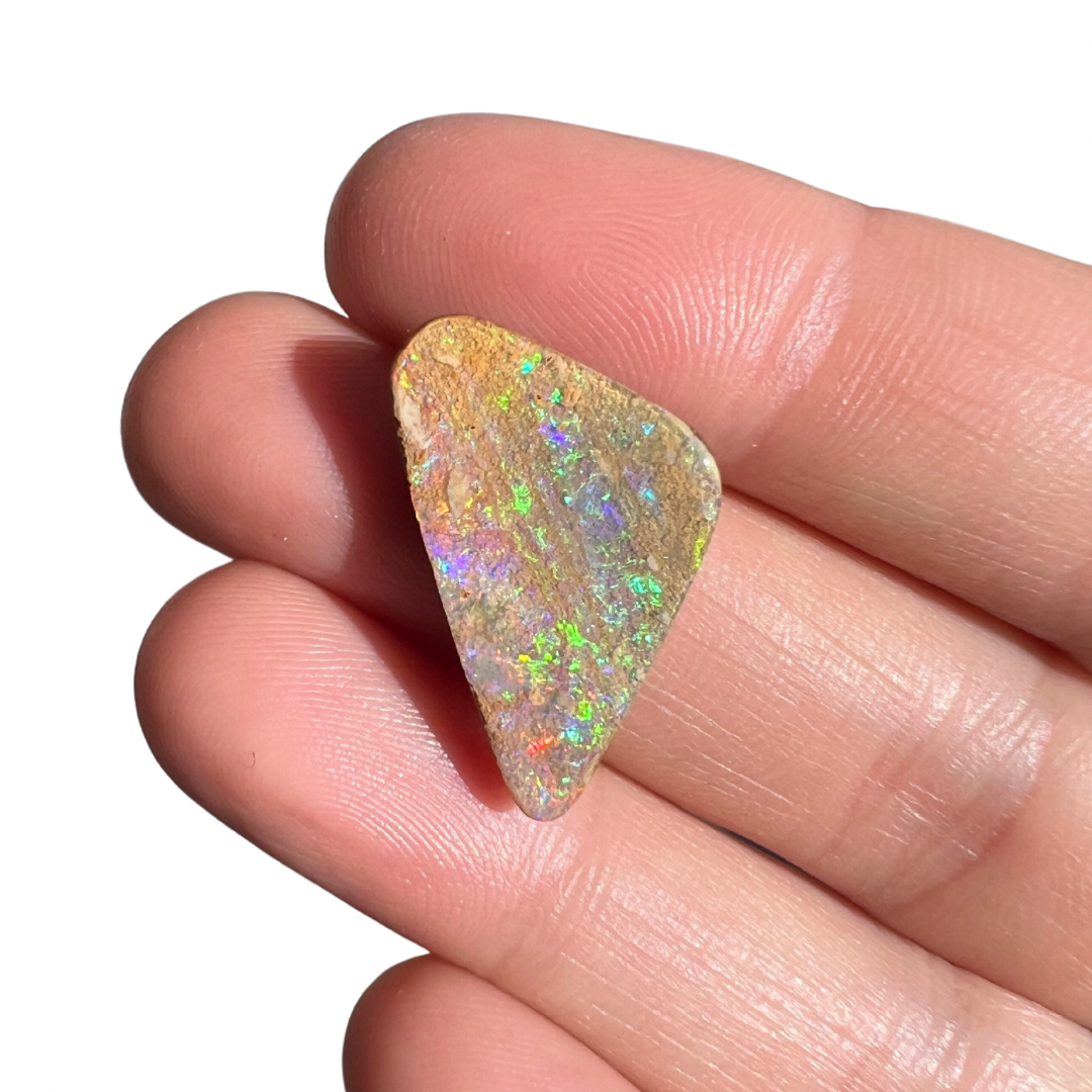 10.47 Ct rainbow boulder opal