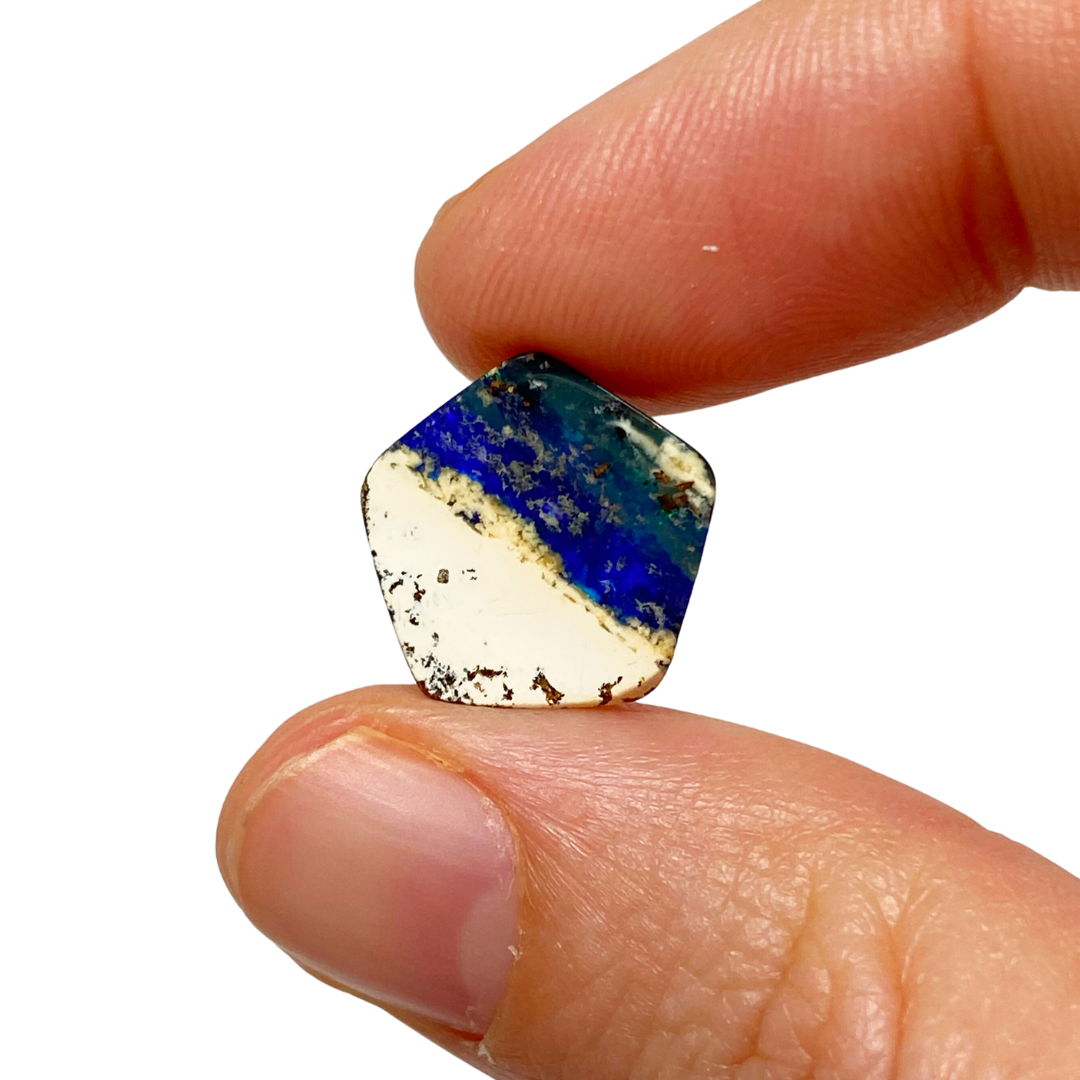 4.21 Ct rolling flash boulder opal