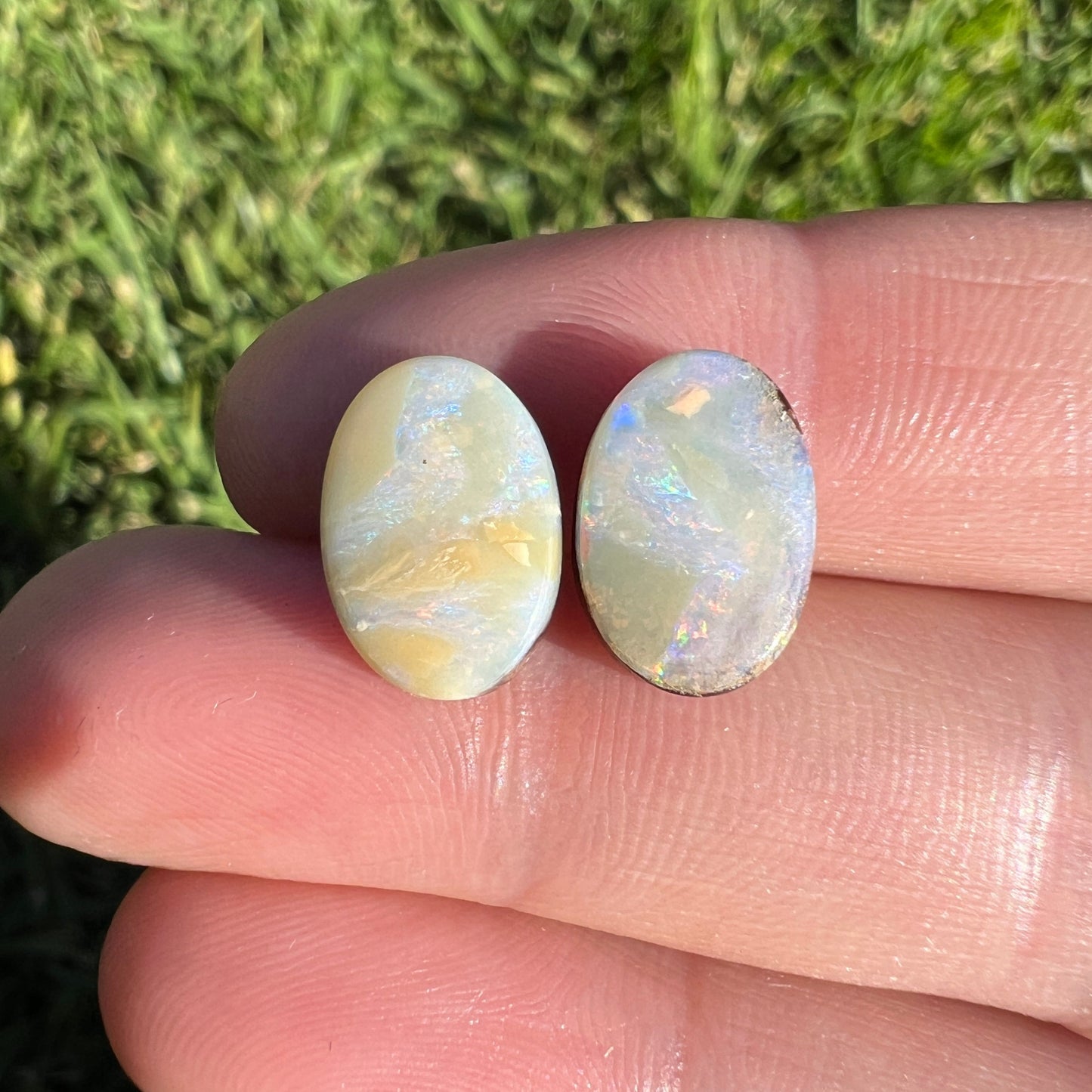 6.65 Ct boulder opal pair