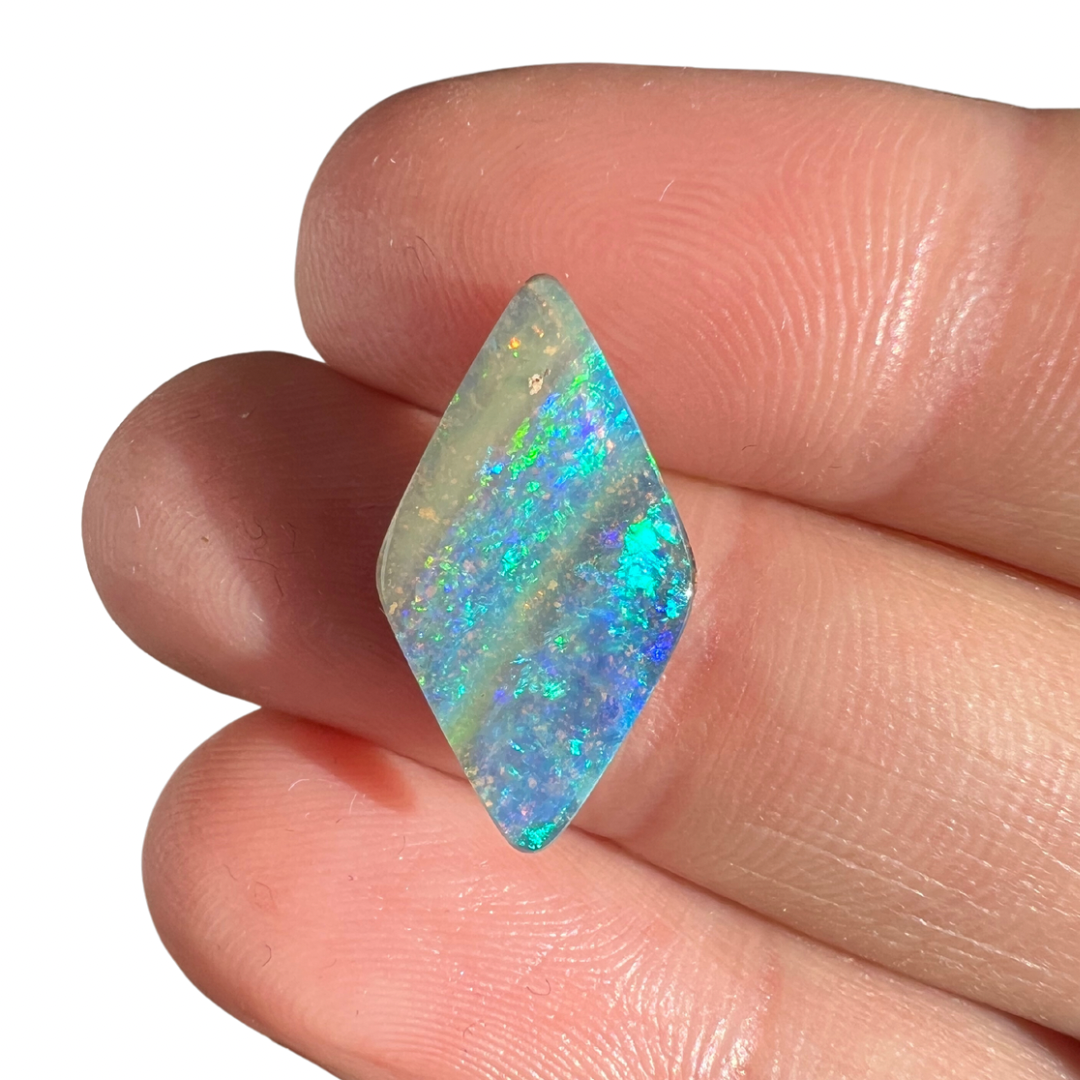 3.48 Ct green-blue boulder opal