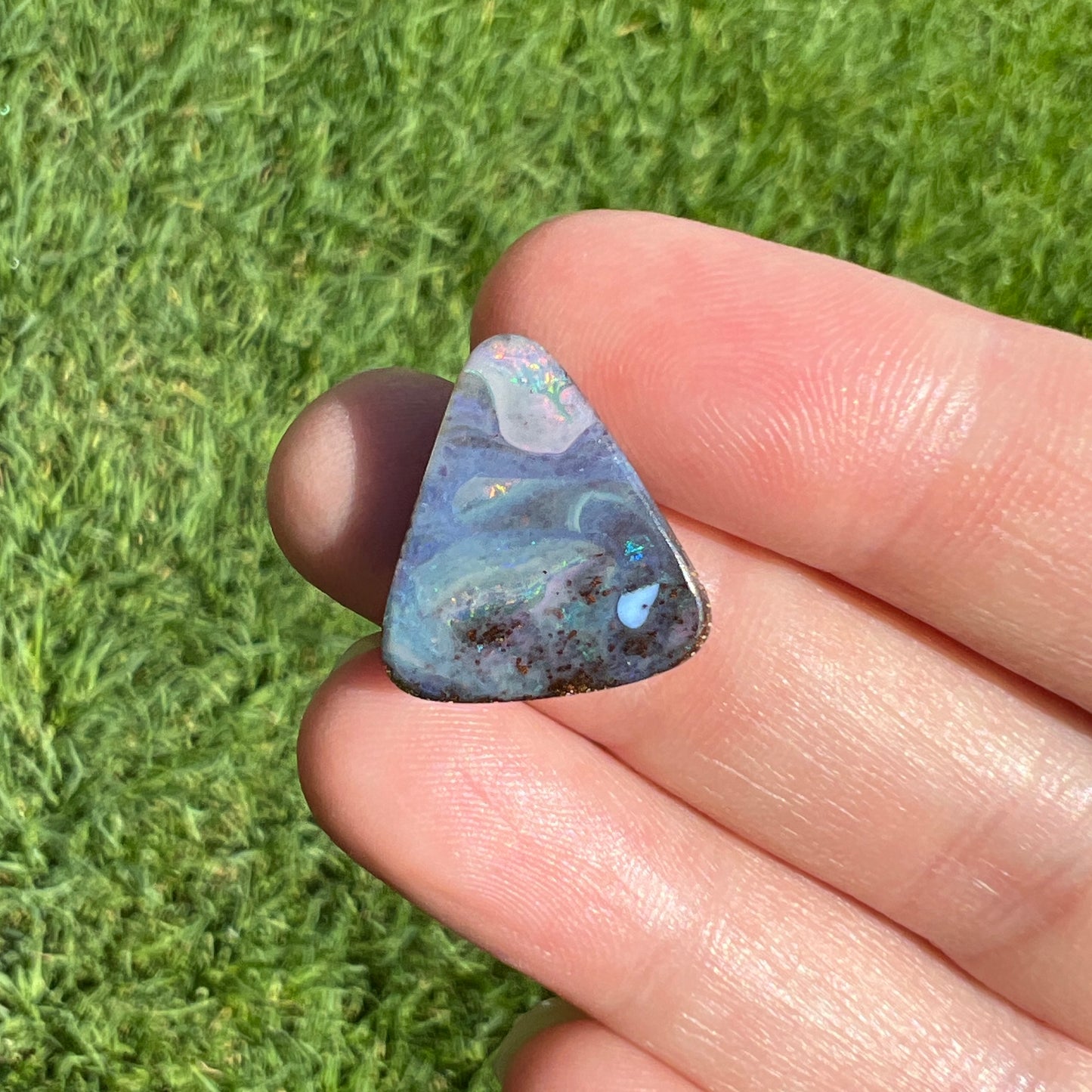 8.17 Ct triangle boulder opal