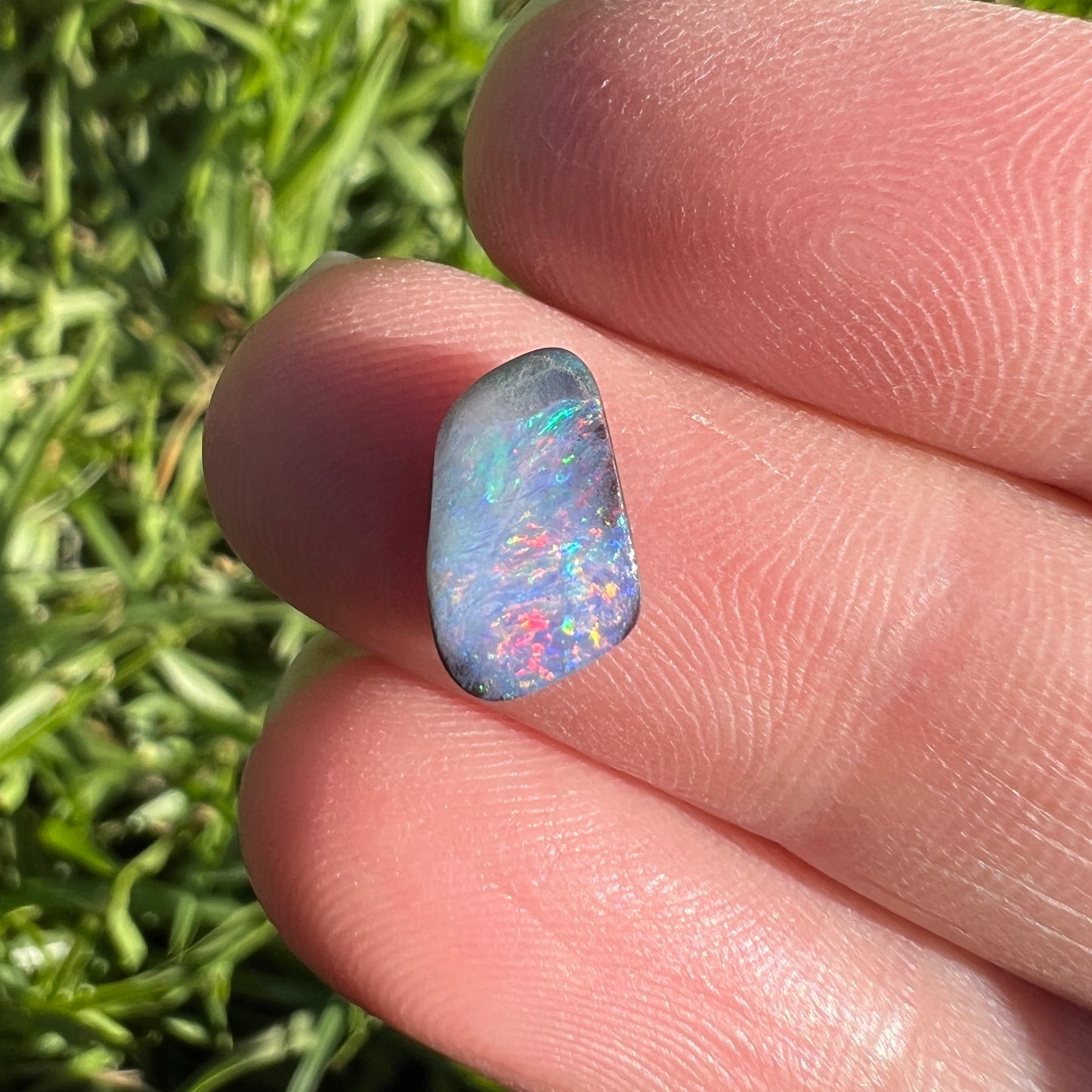 2.07 Ct small boulder opal