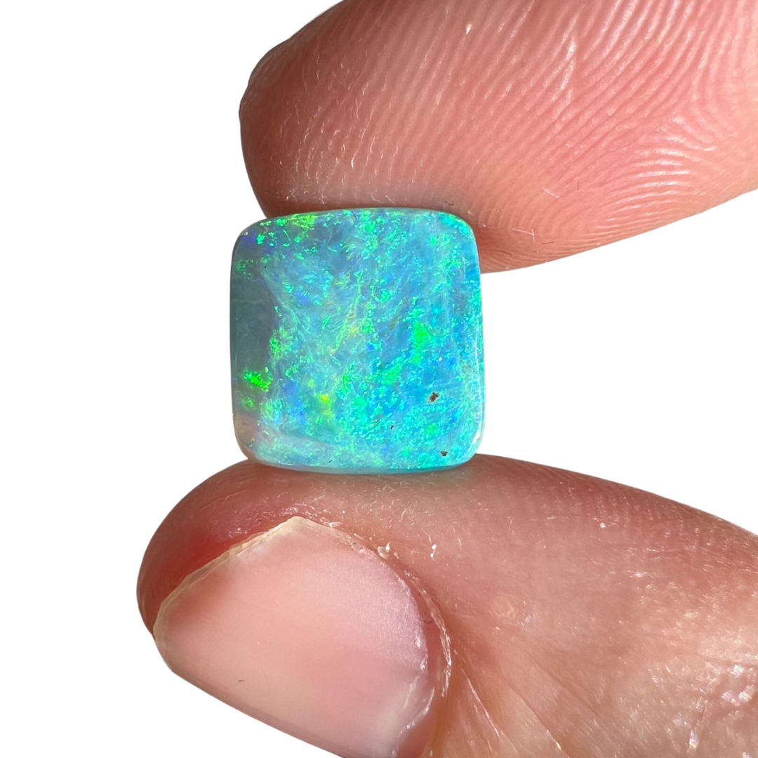 3.97 Ct ocean boulder opal