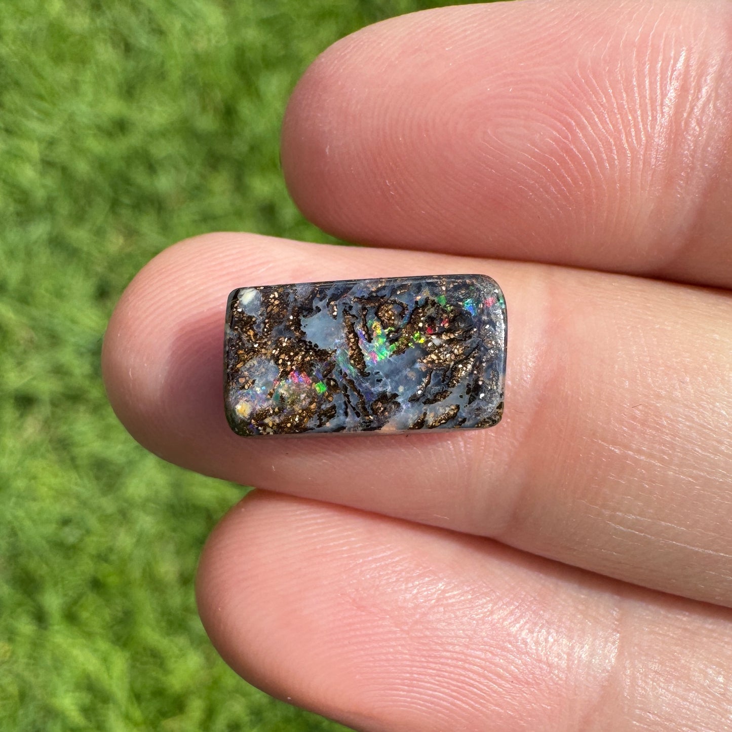 3.49 Ct small boulder opal