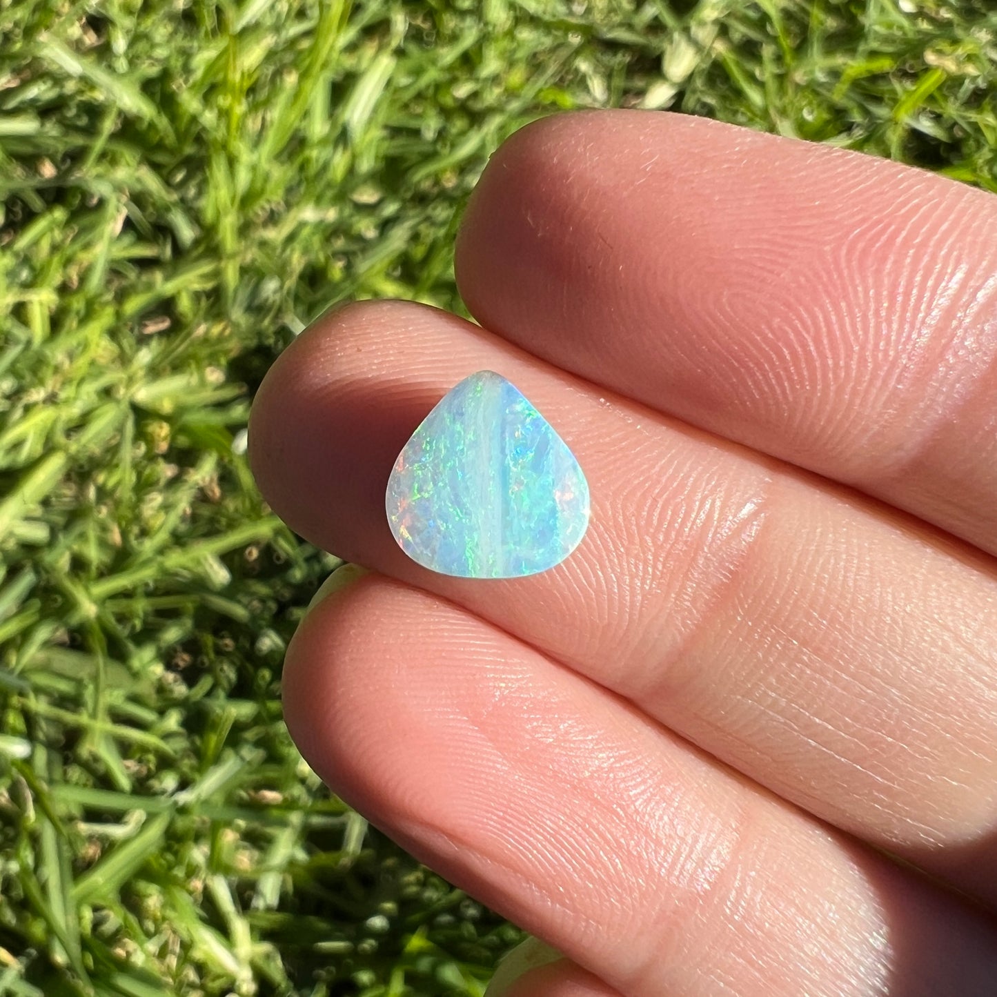 2.33 Ct pastel boulder opal