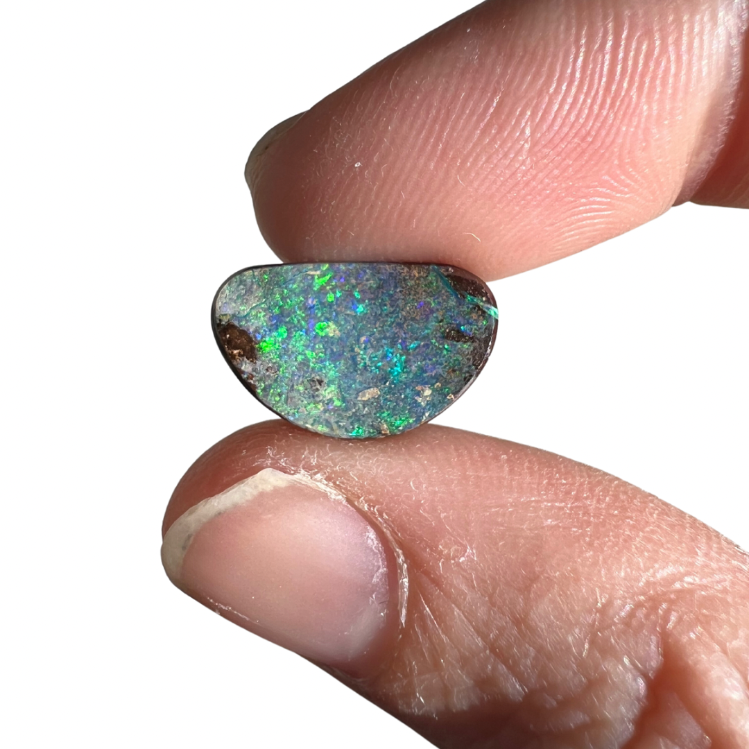 4.85 Ct small boulder opal