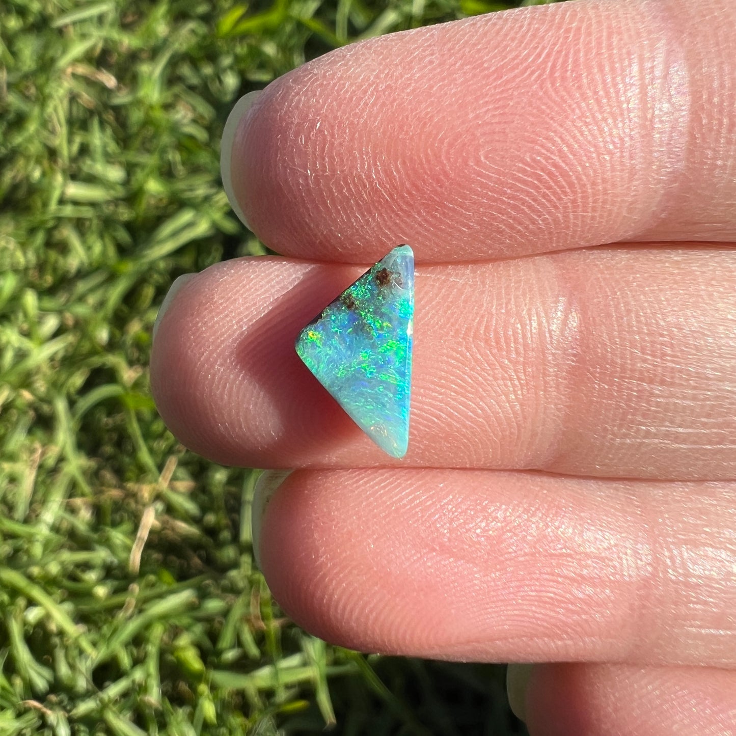 0.97 Ct small boulder opal