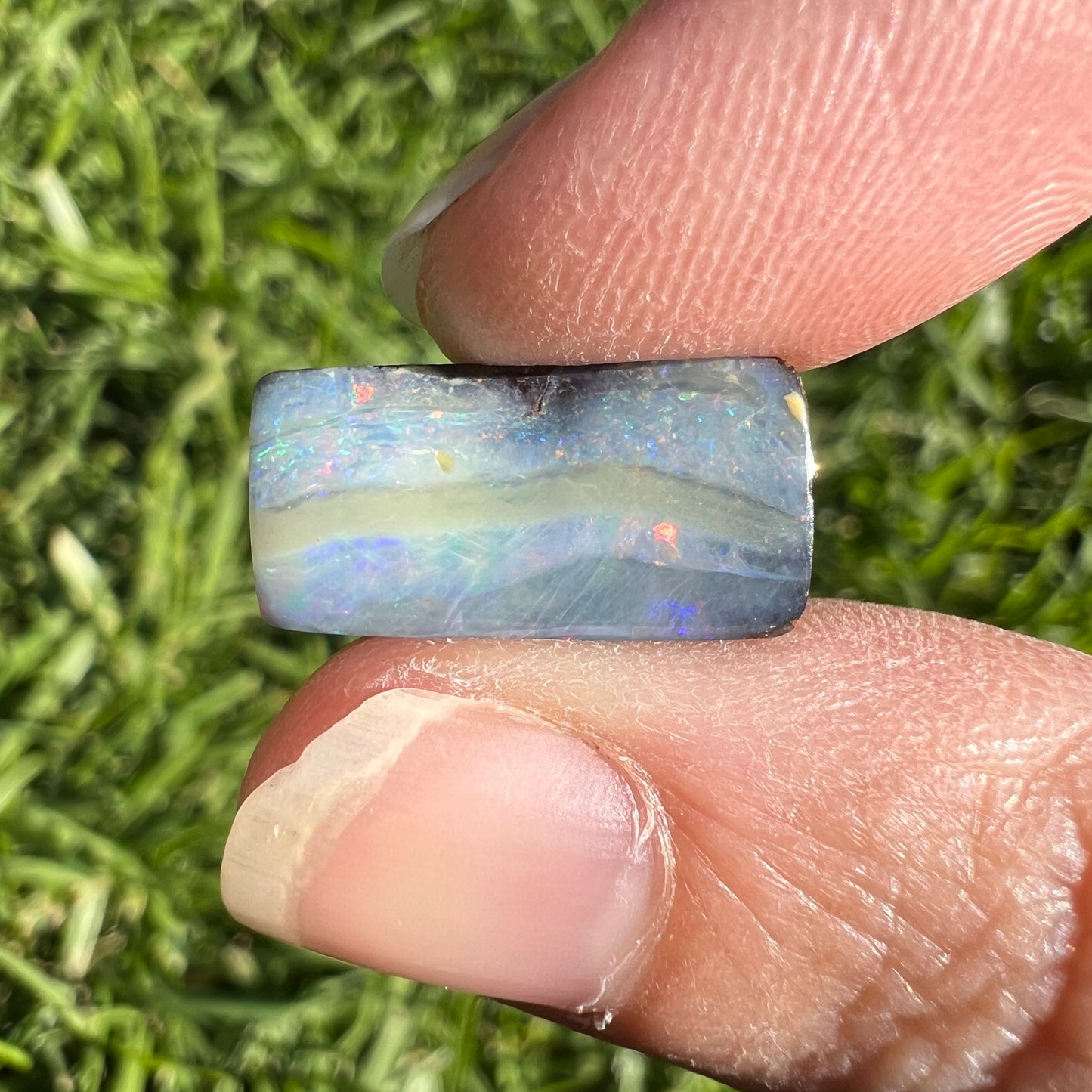 5.57 Ct rectangle boulder opal