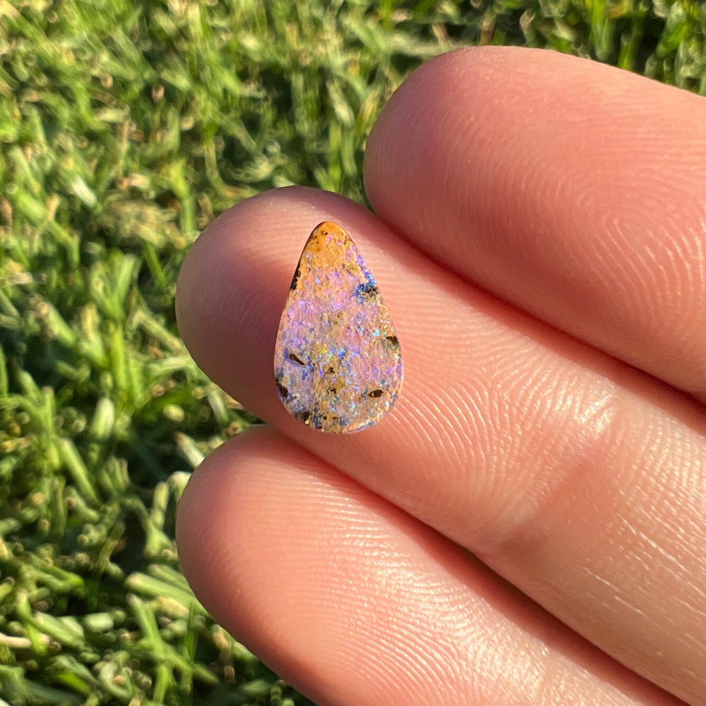 1.58 Ct small boulder opal